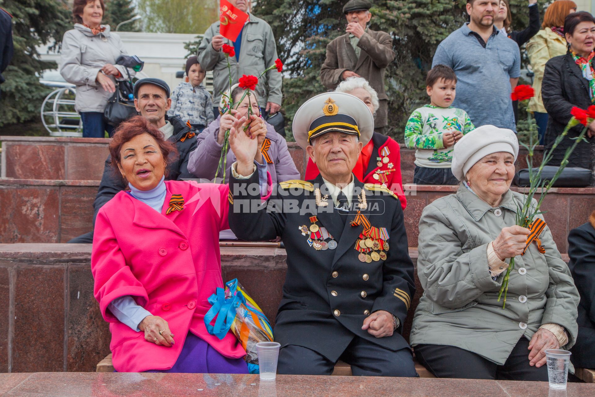 Уфа. Ветераны Великой Отечественной войны во время  праздника, посвященного 72-й годовщине Победы .