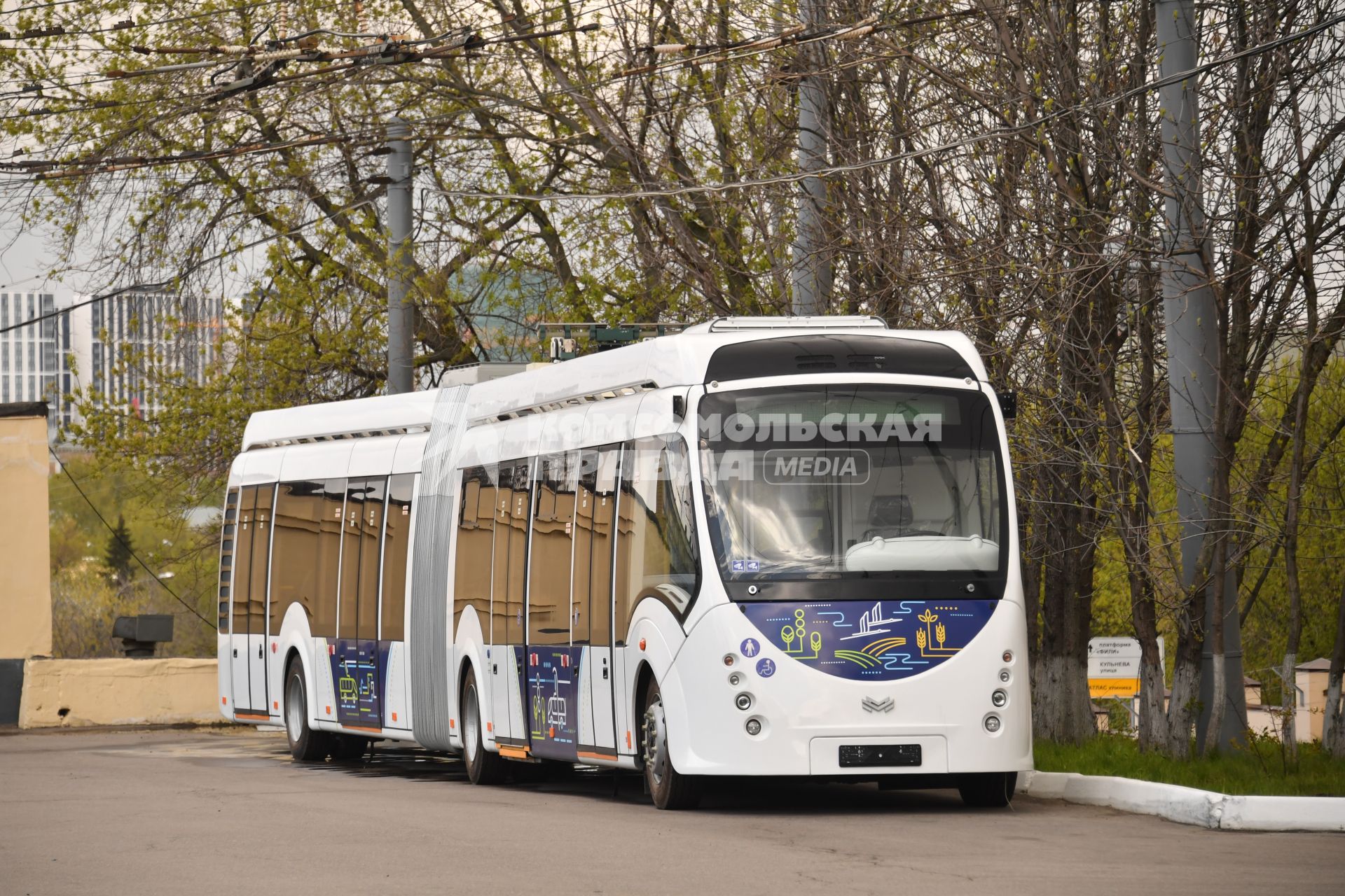 Москва. Электробус  модели E433 Vitovt Max Electro  в автобусном парке.