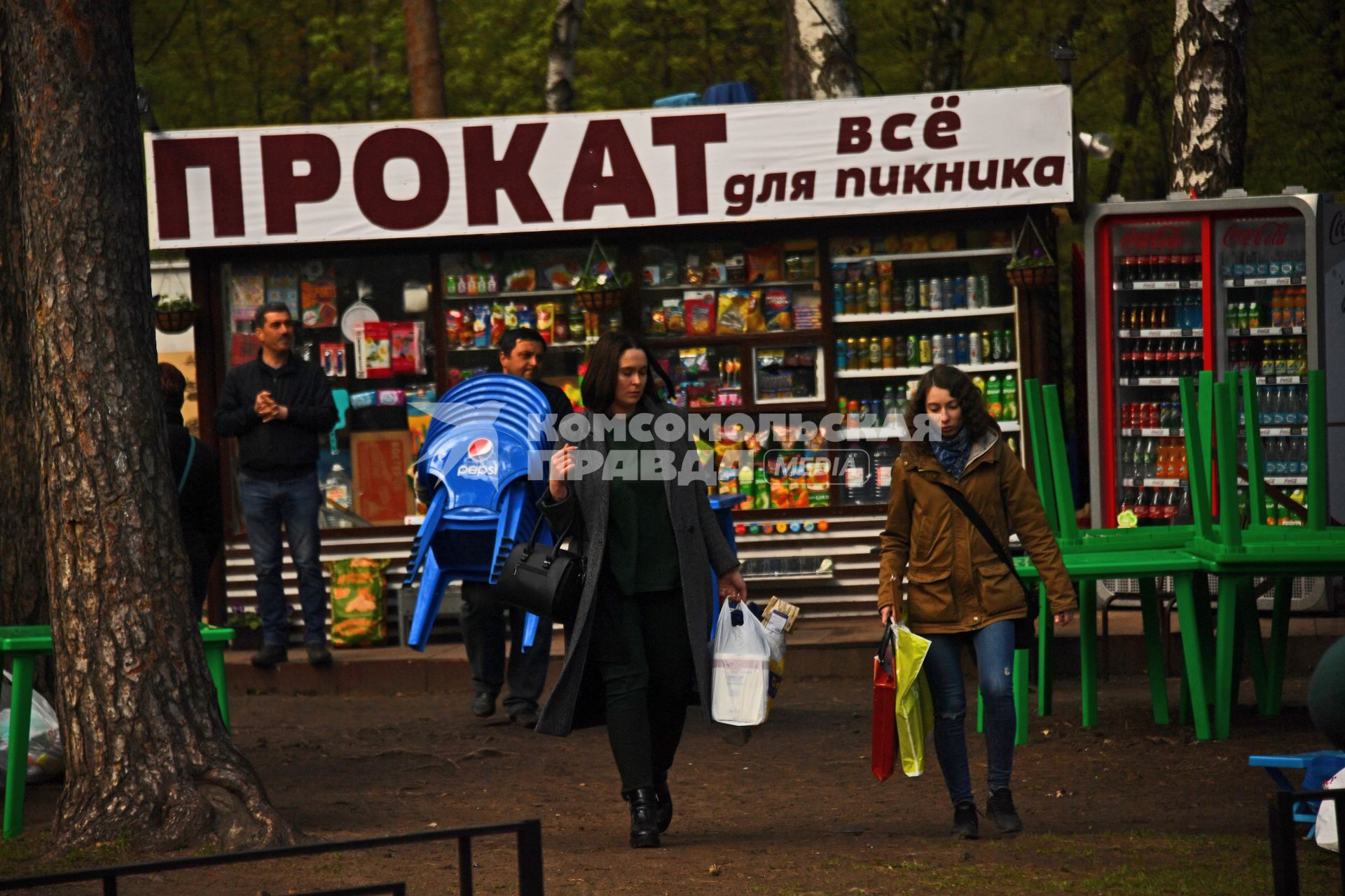 Москва. Пункт проката в парке `Кузьминки`.