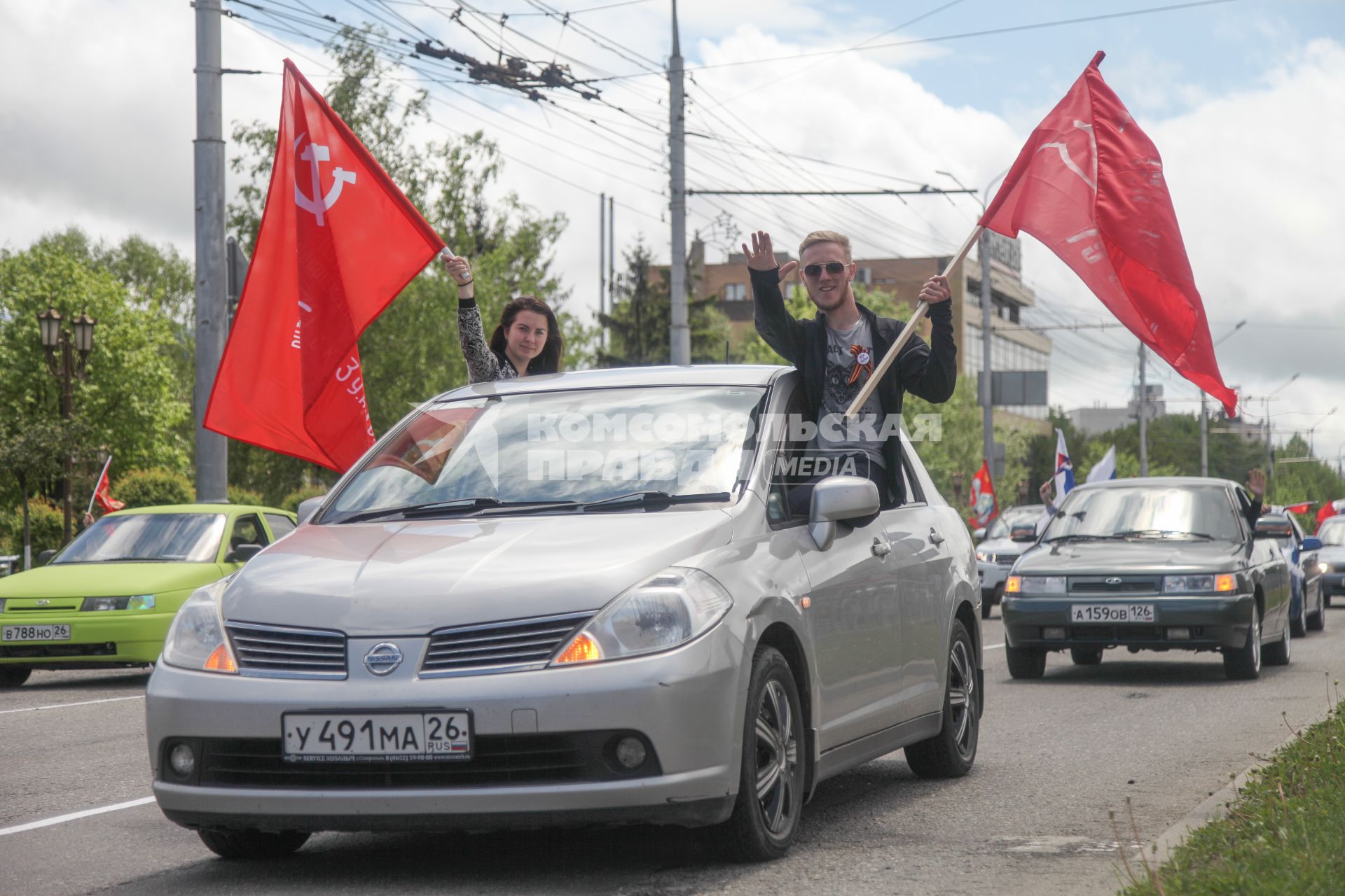 Ставрополь.  Участники во время автопробега в рамках общекраевой акции `Колонна имени Героя Советского Союза Ивана Алексеевича Щипакина `На Берлин!`,  посвященной 72-й годовщине Победы в Великой Отечественной войне.