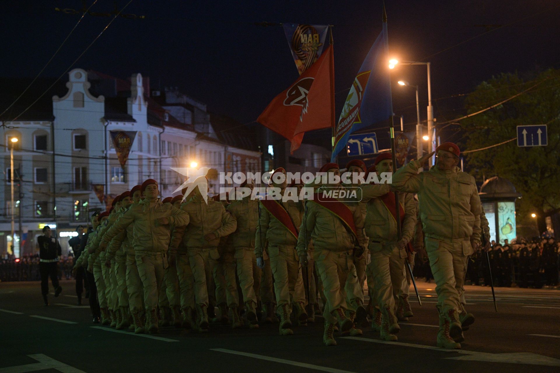 Калининград.  Участники военно-патриотического общественного движения `Юнармия` на репетиции военного парада, посвященного 72-й годовщине Победы в Великой Отечественной войне.