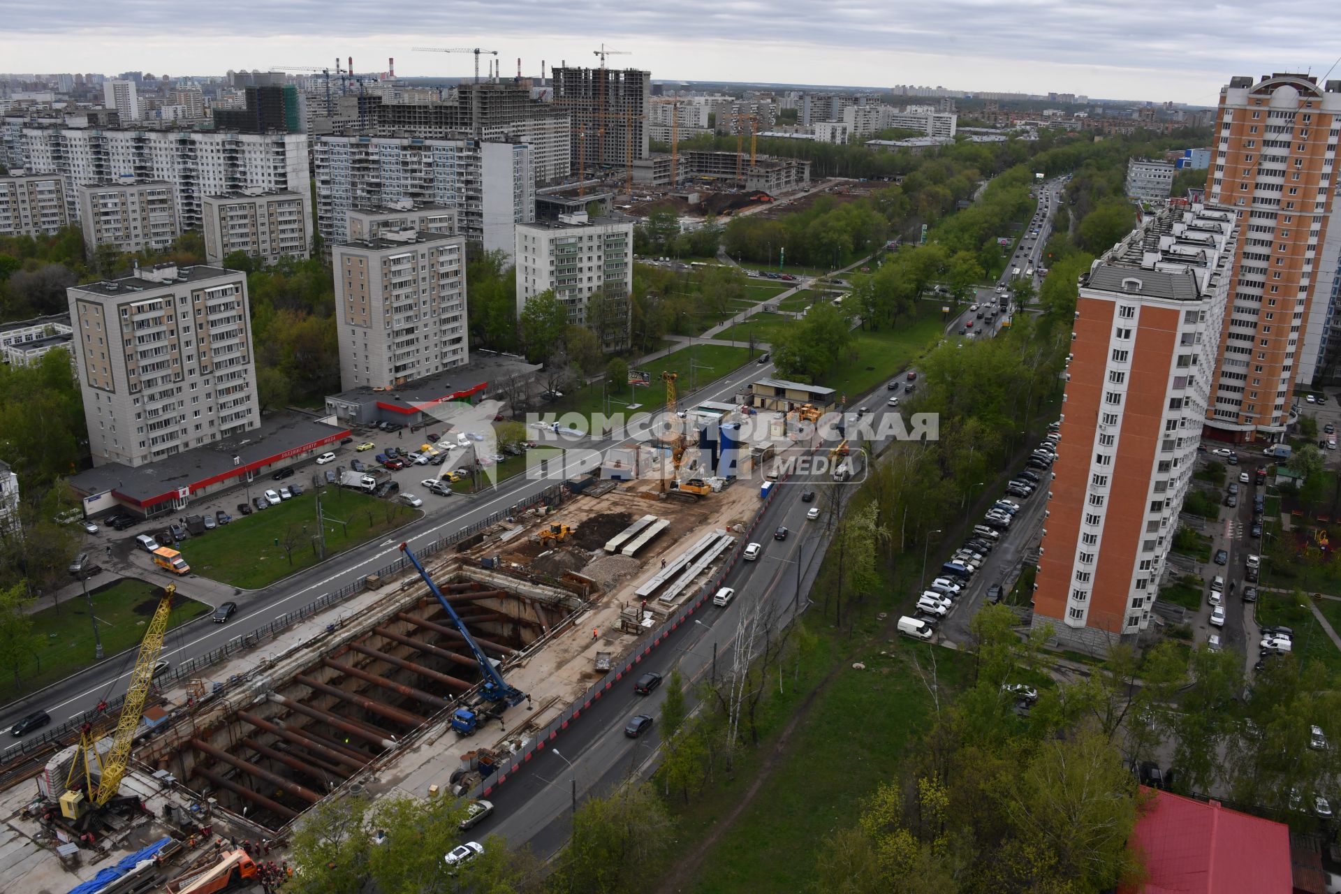 Москва.  Новые дома в районе  Бескудниково,  в которые будут переселять жителей из хрущевок по программе реновации.