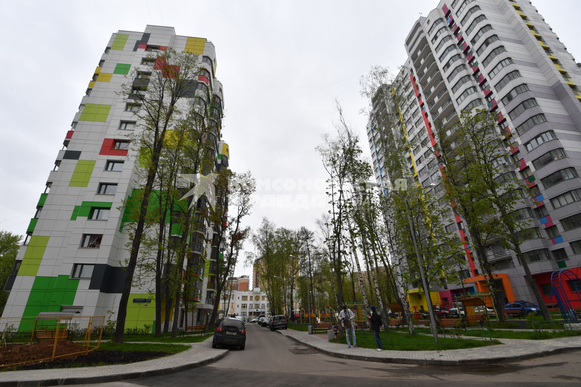 Москва.  Дома  на улице проспект Вернадского, в которые будут переселять жителей из хрущевок по программе реновации.