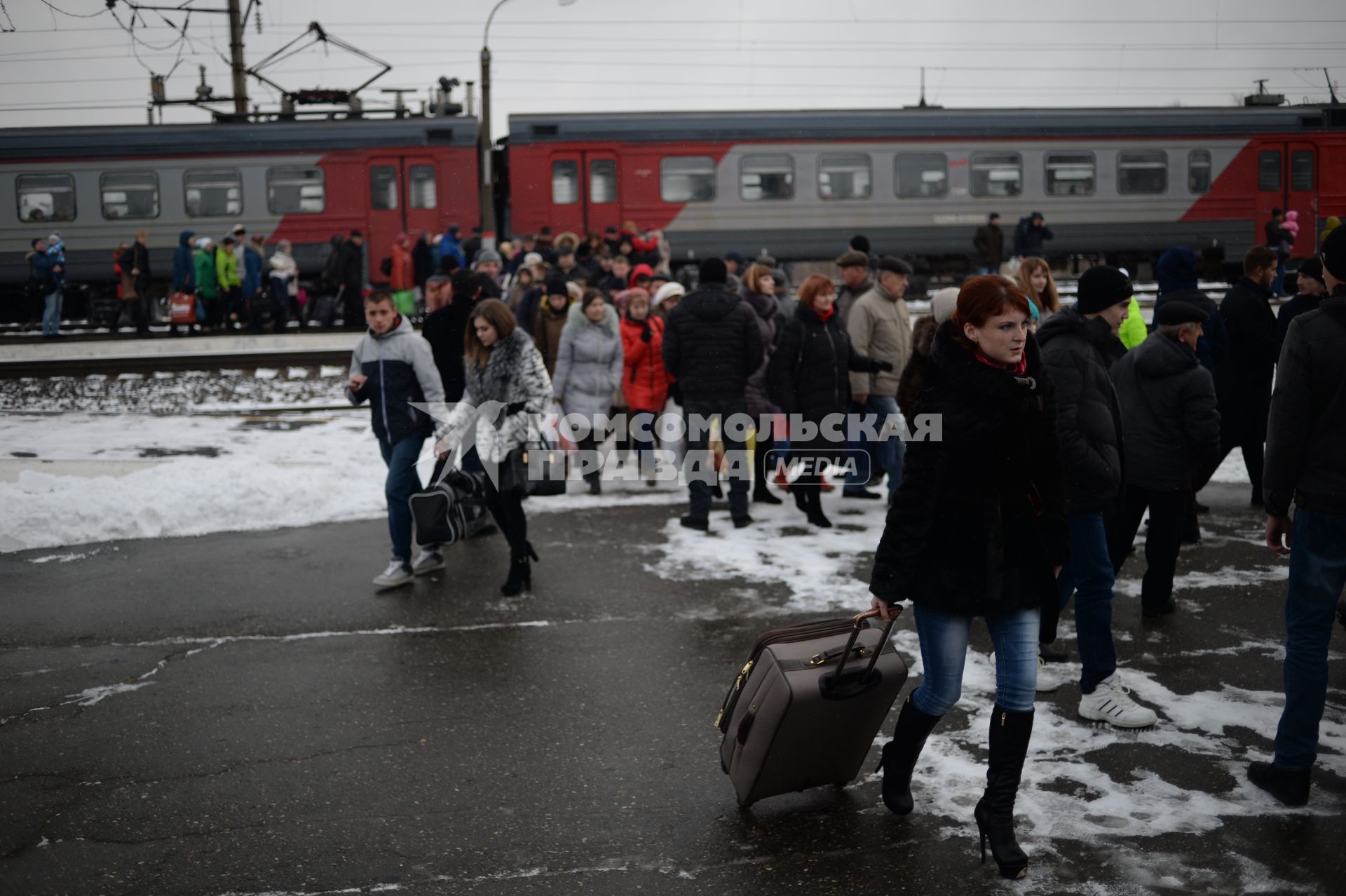 Нижегородская область. Пассажиры на станции Ветлужская.