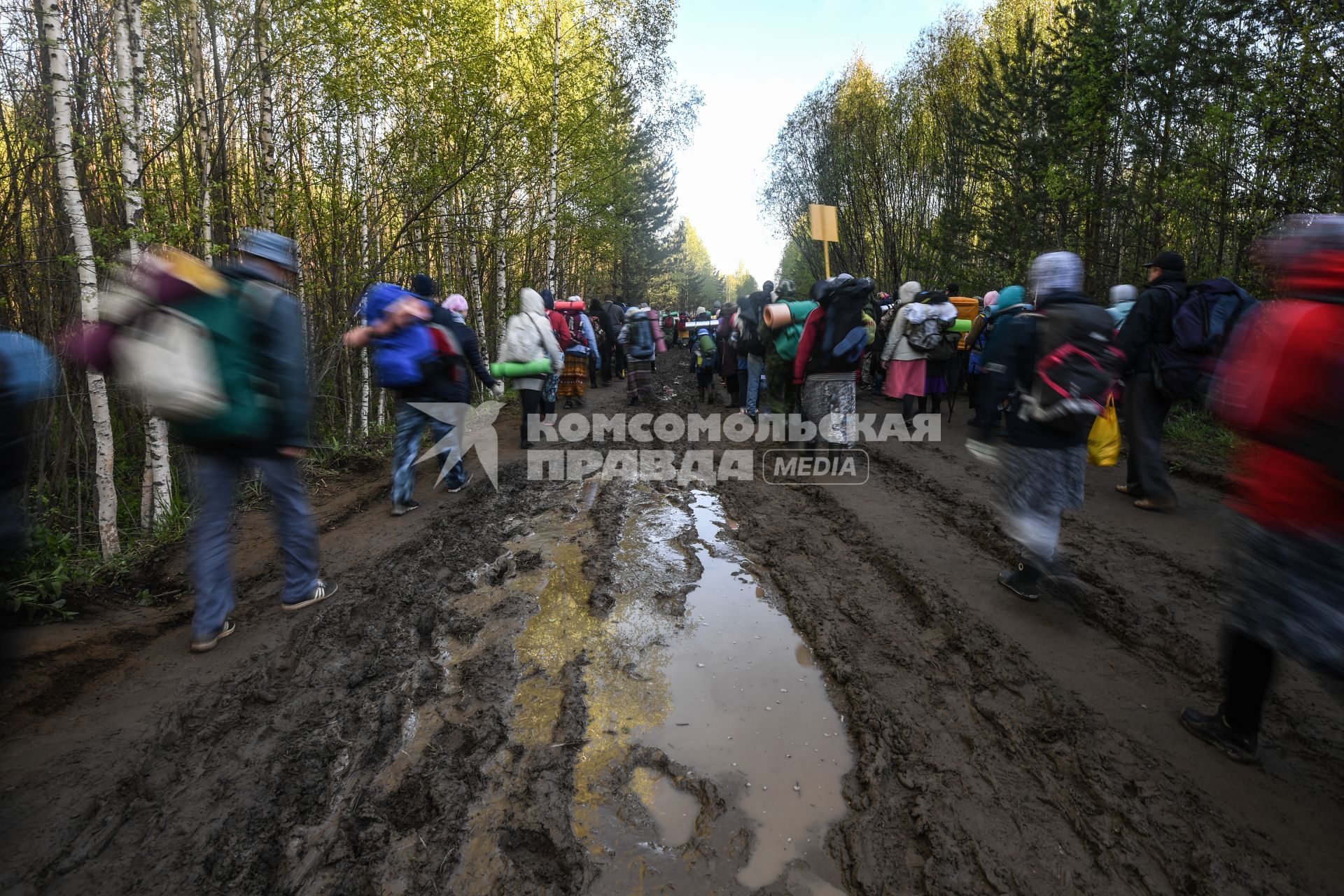 Кировская область.  Участники Великорецкого крестного хода.