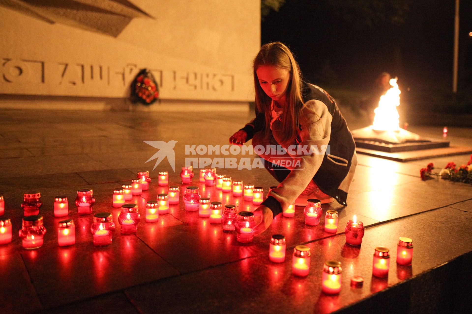 Ставрополь. Акция `Свеча памяти`  у мемориала `Вечный огон`.