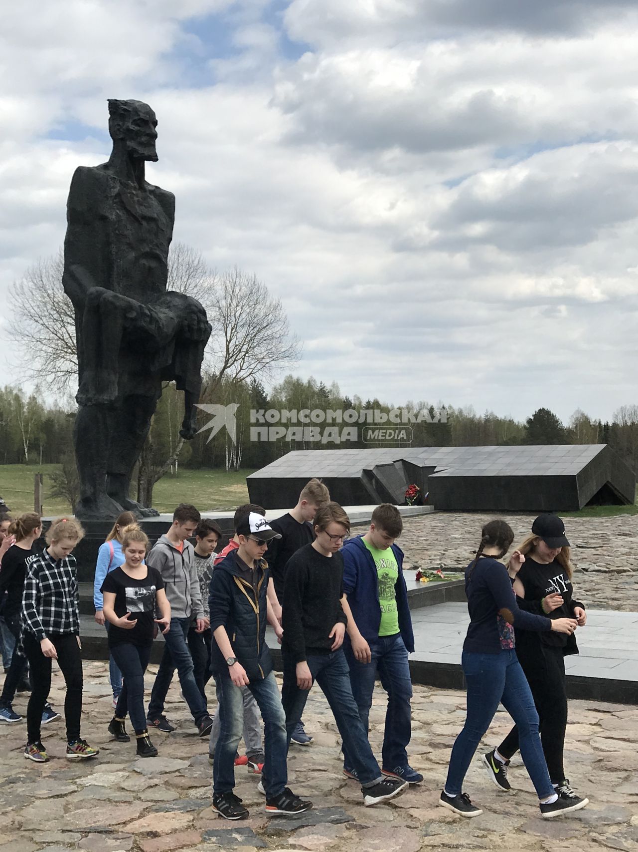 Белоруссия. Мемориальный комплекс `Хатынь`.