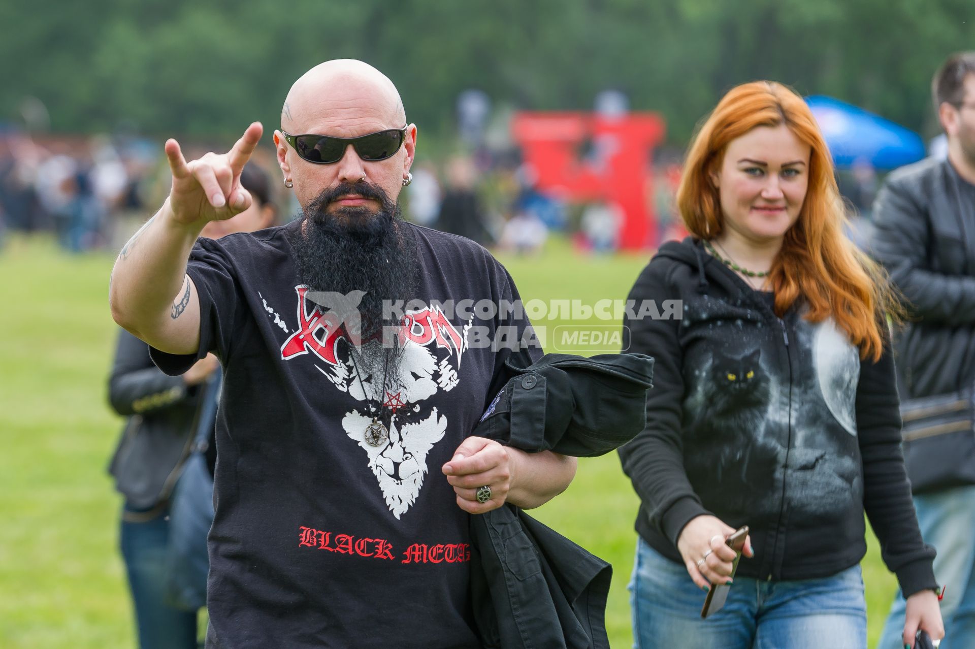 Санкт-Петербург.  Посетители научно-популярного  фестиваля Geek Picnic в Пулковском парке.