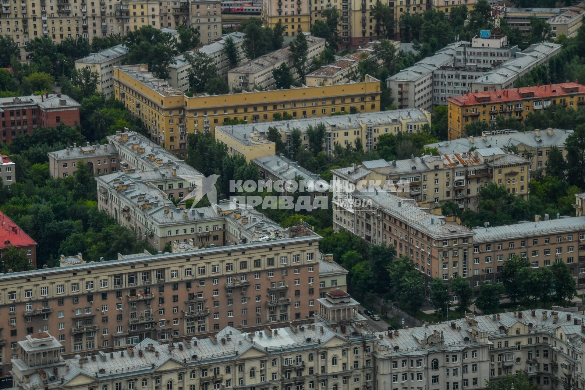 Москва.  Вид  с башен  делового центра `Москва-Сити`.