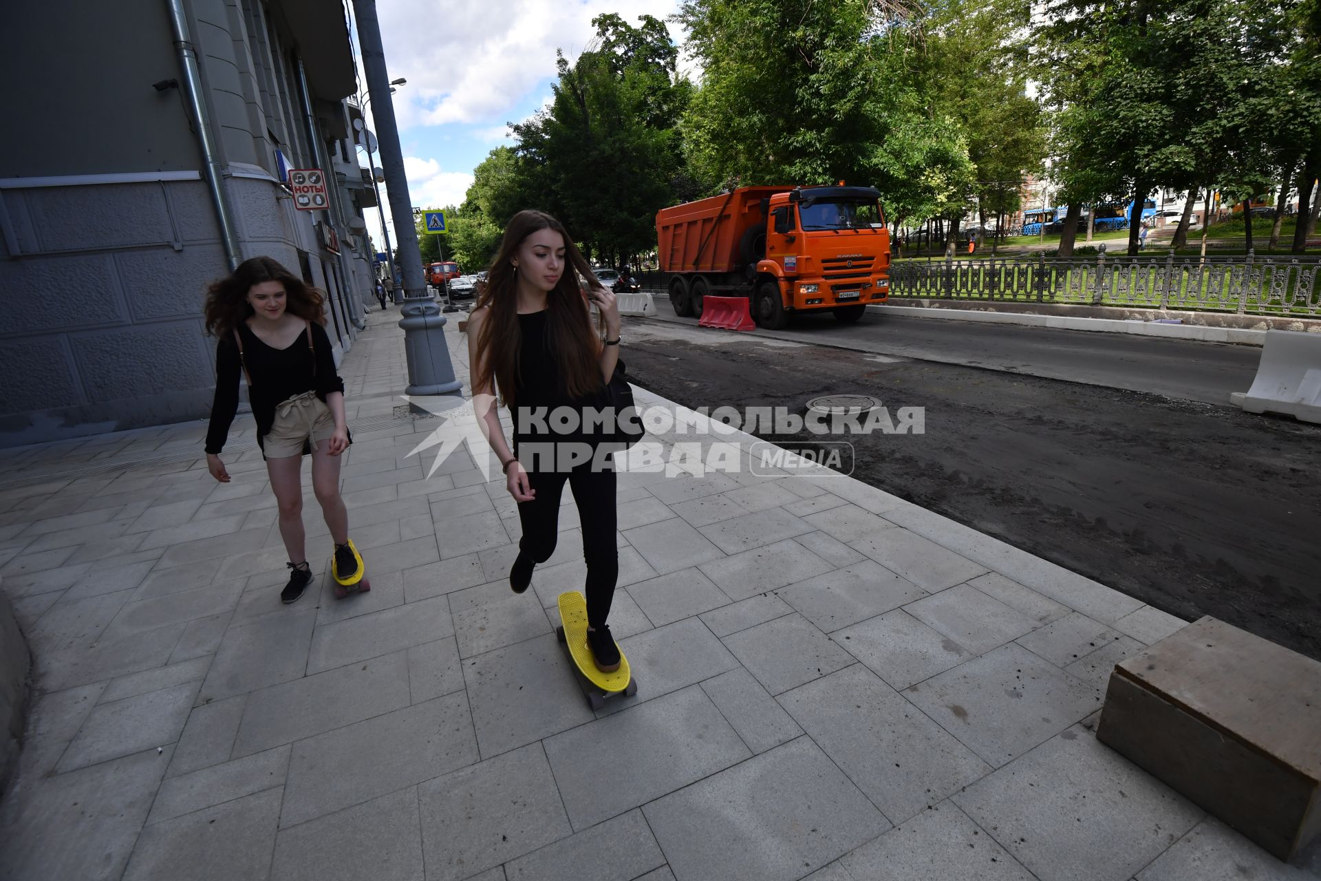 Москва.   Реконструкция Тверского бульвара.