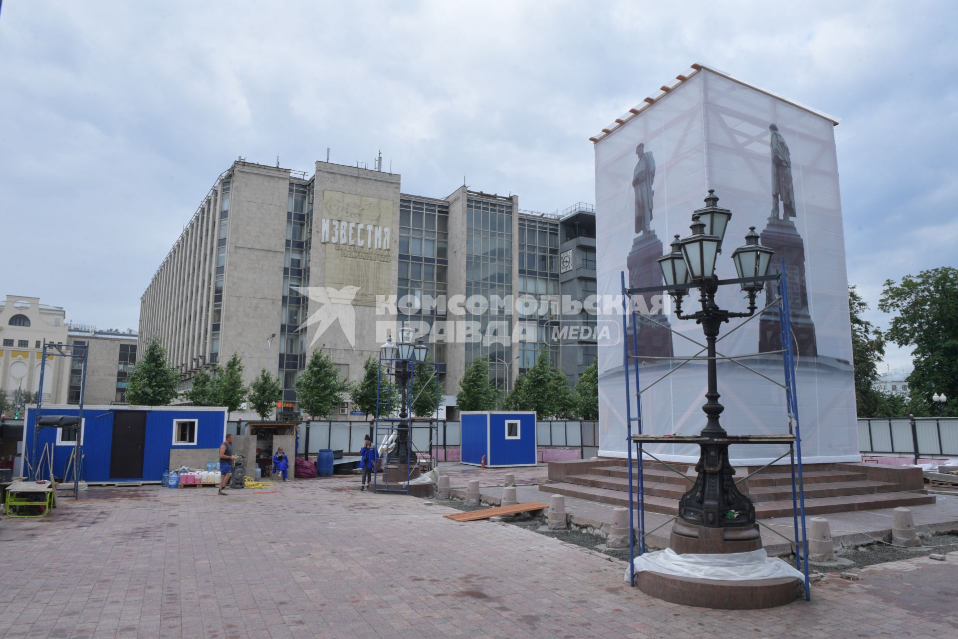 Москва. Реставрация памятника А.С.Пушкина  на Пушкинской площади.