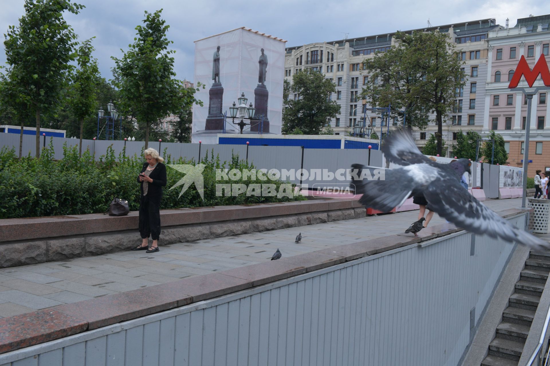 Москва. Реставрация памятника А.С.Пушкина  на Пушкинской площади.