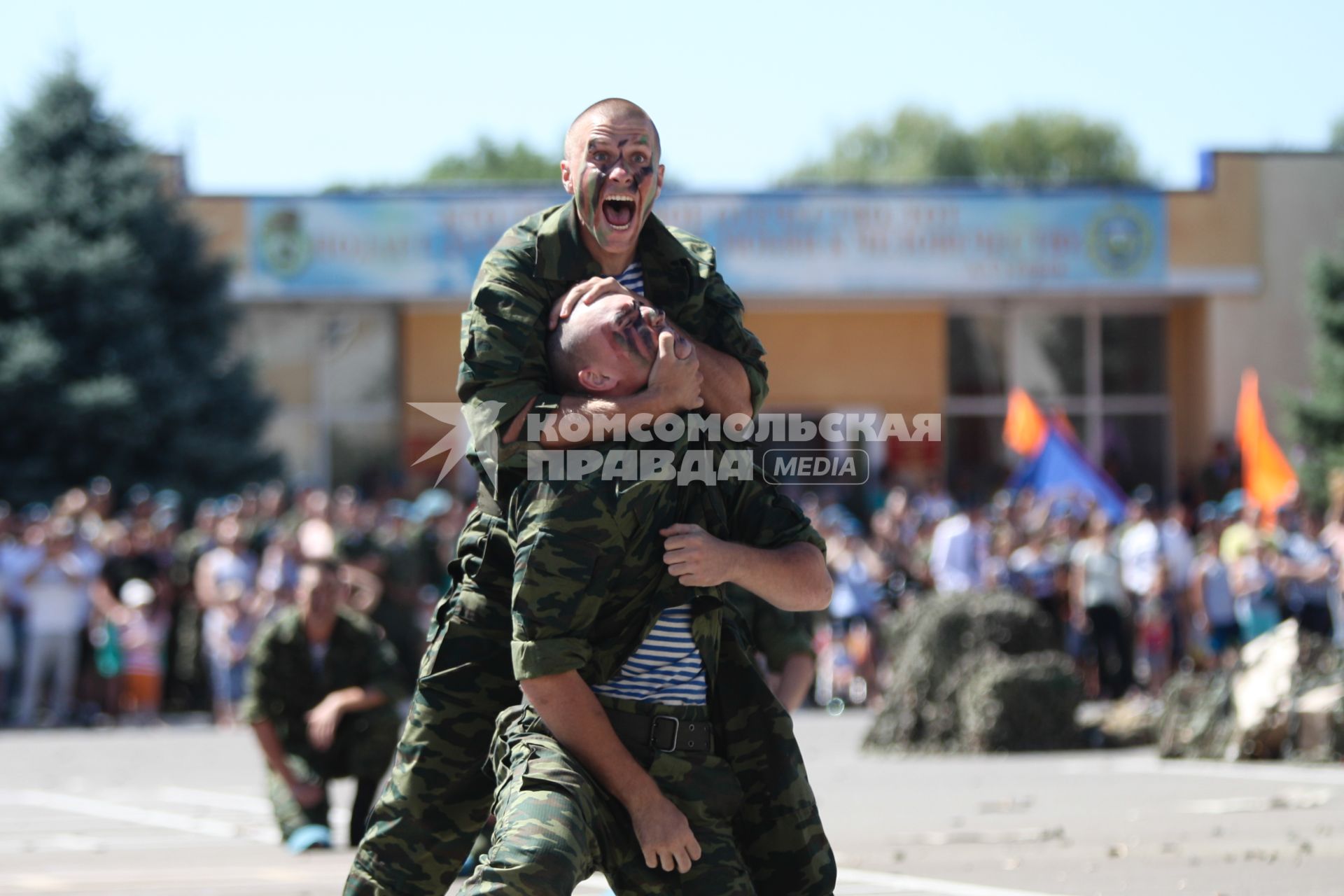 Ставрополь.  Празднование Дня Воздушно-десантных войск России.