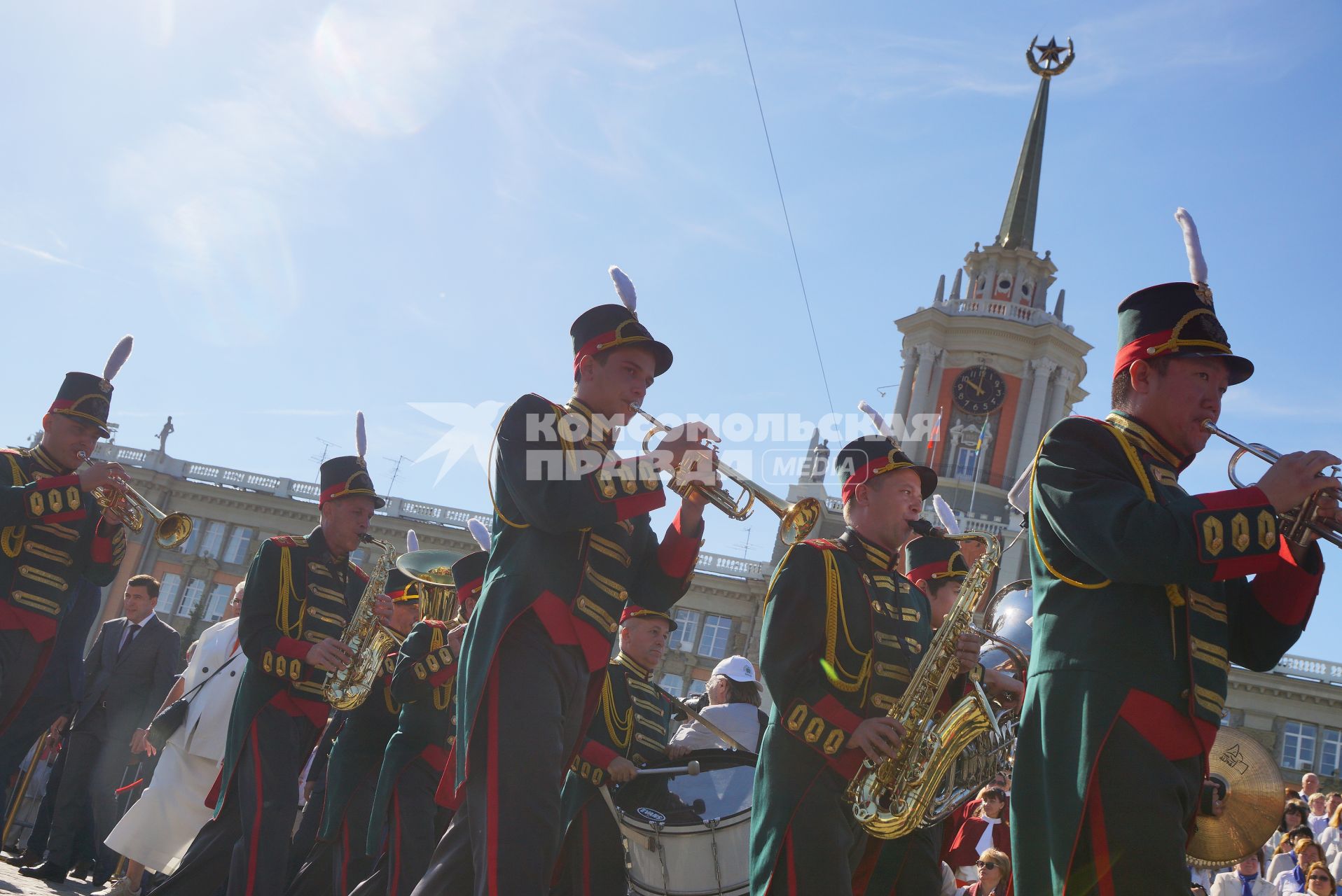 Екатеринбург. Военный оркестр Александра Павлова во время празднования 294-й годовщины с дня основания города Екатеринбурга