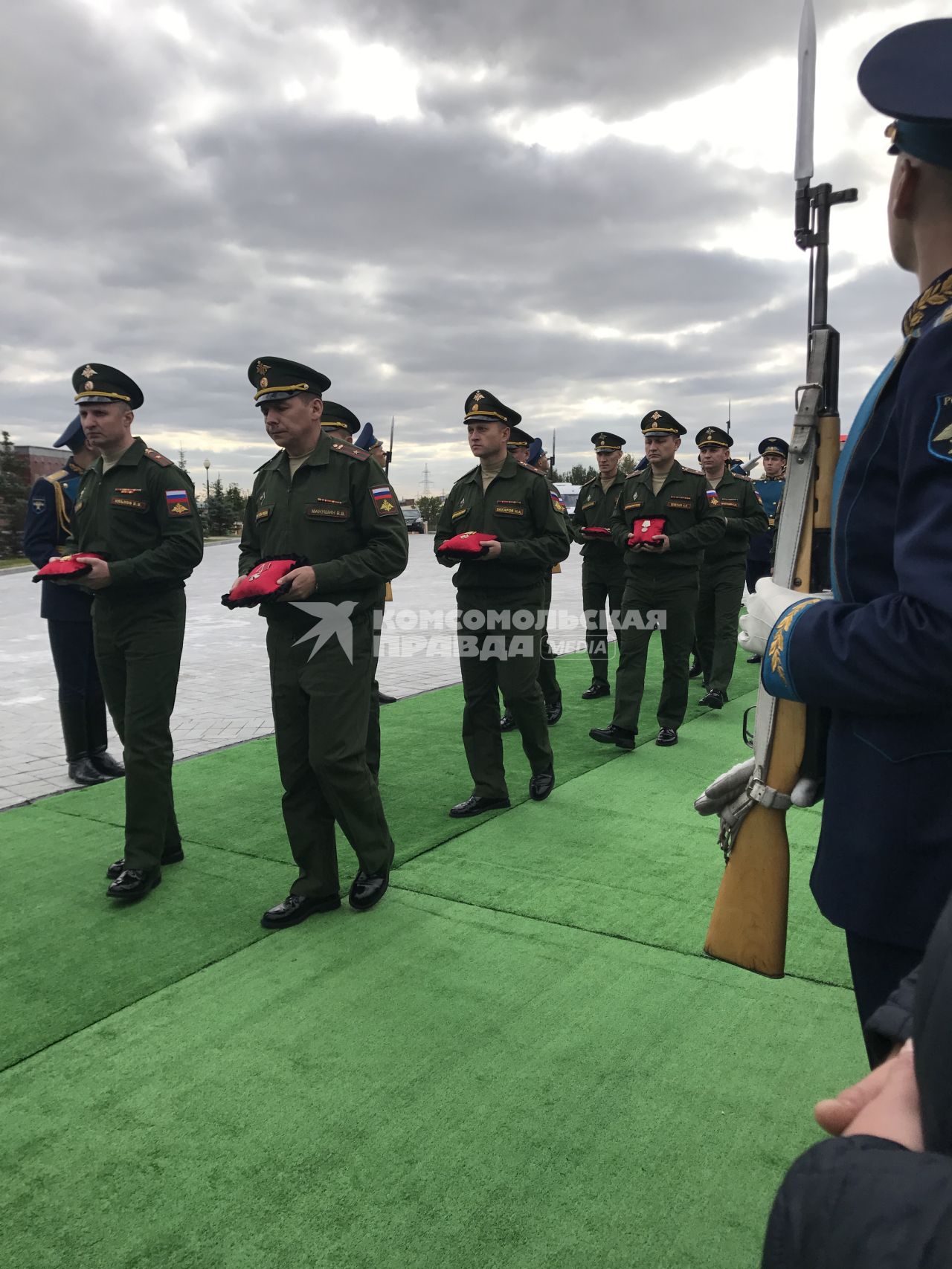 Московская область, Мытищи. Церемония прощания с генерал-лейтенантом Валерием Асаповым, погибшем в Сирии, на Федеральном военном кладбище.