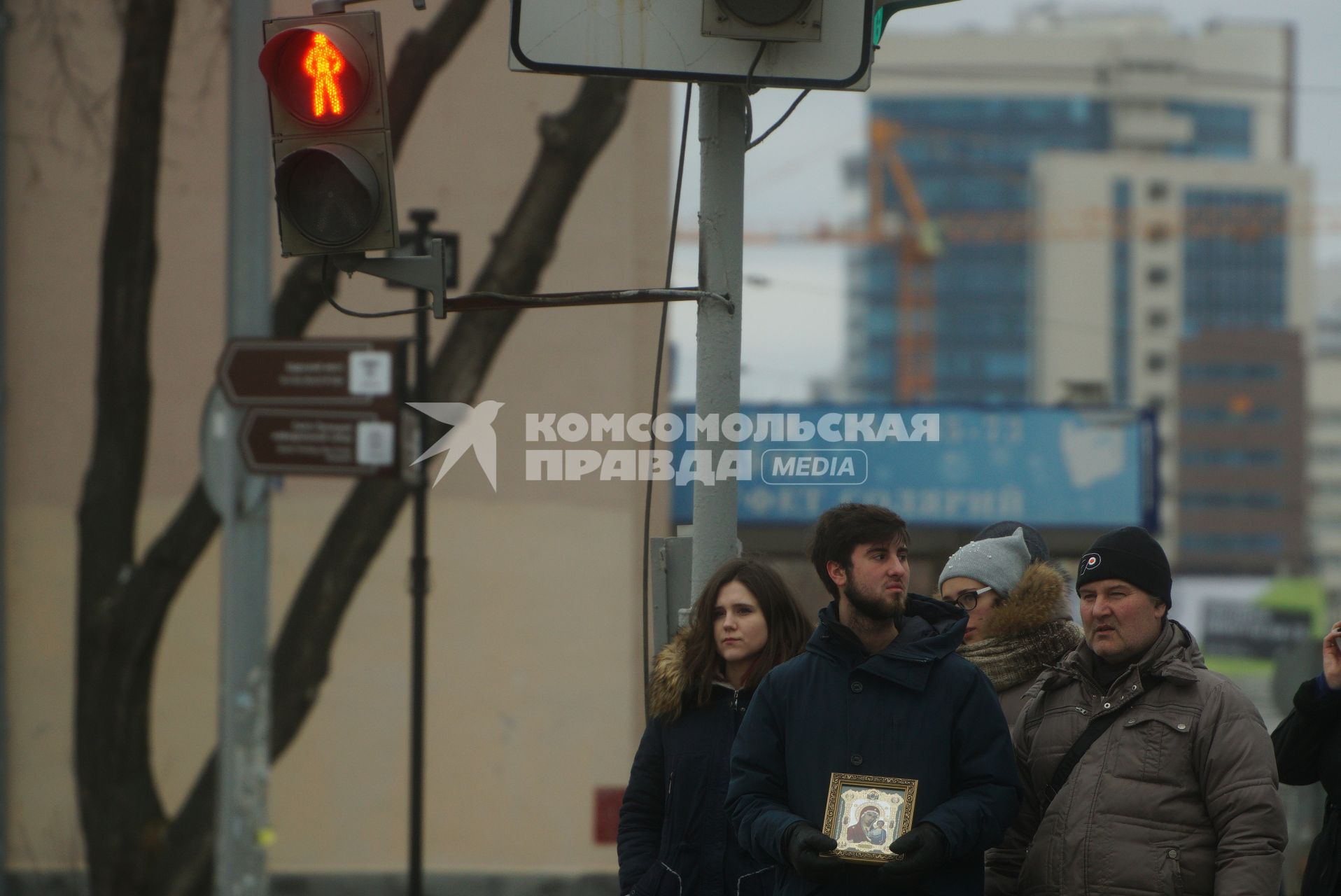 Екатеринбург. Участники крестного хода в честь праздника Казанской иконы Божией Матери