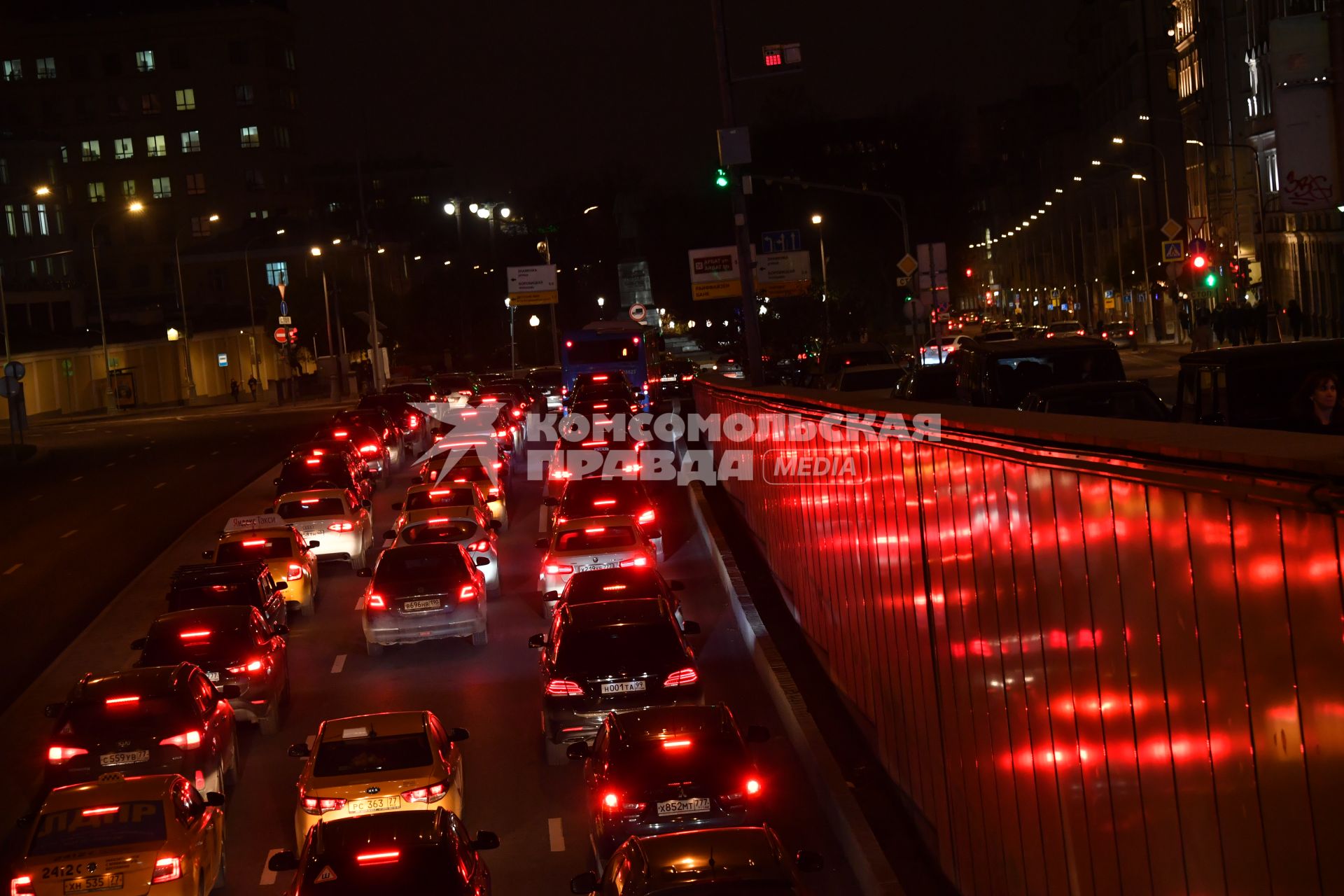 Москва. Камера видеоконтроля на Гоголевском бульваре.