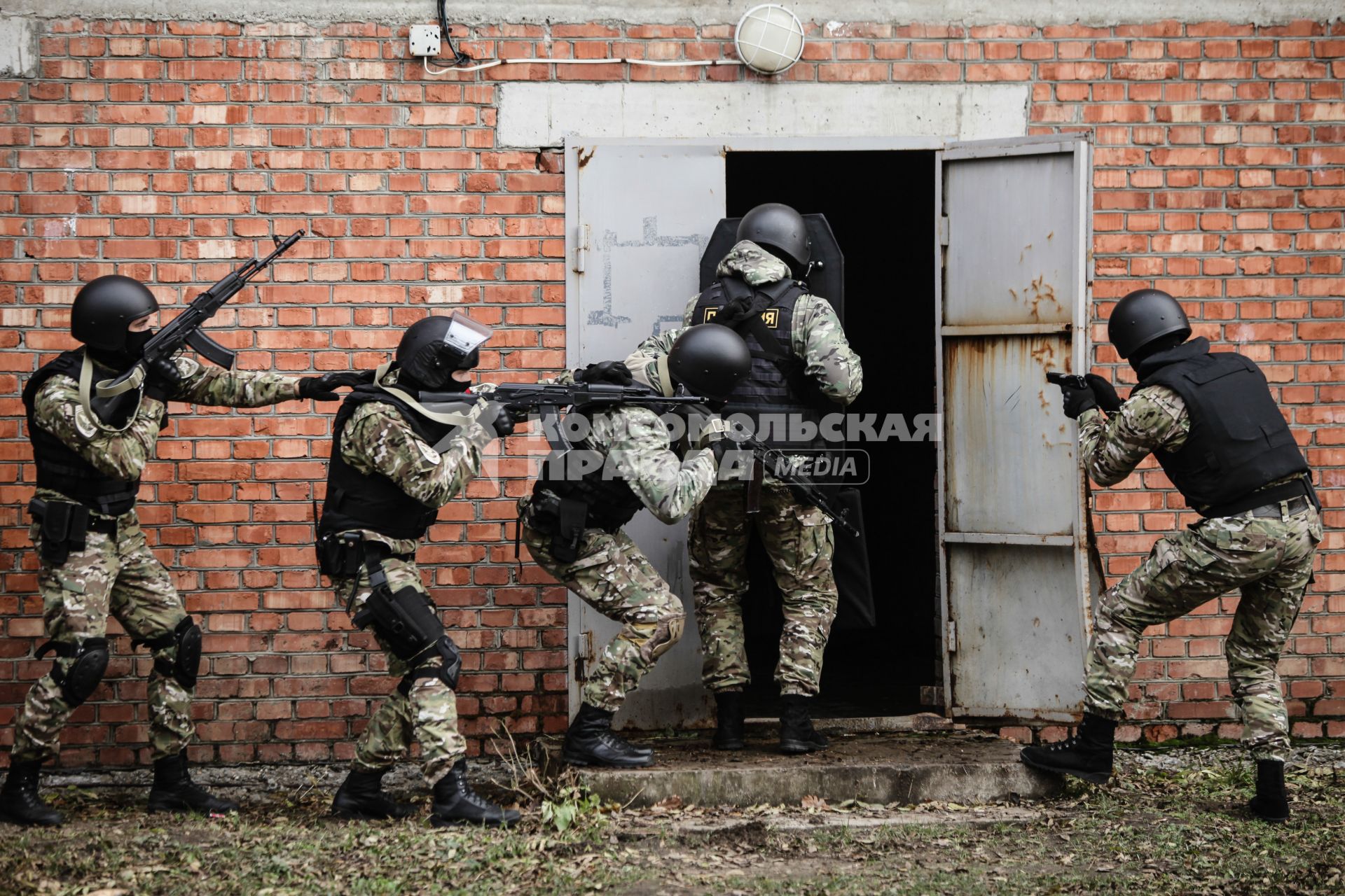 Ставрополь. Спецназ ГУВД во время учений.