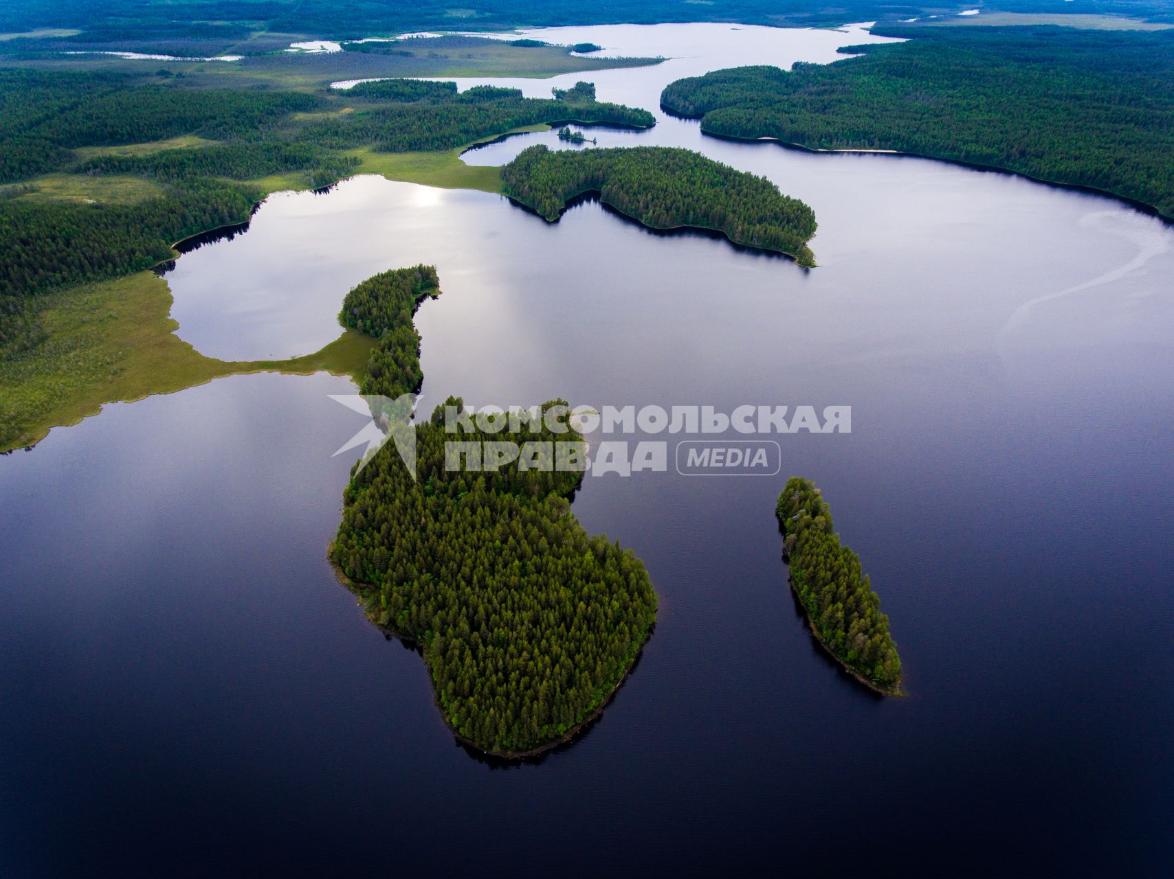 Республика Карелия, Муезерский район. Мергубское озеро, где расположен детский лагерь `Большое приключение` Дмитрия и Матвея Шпаро.