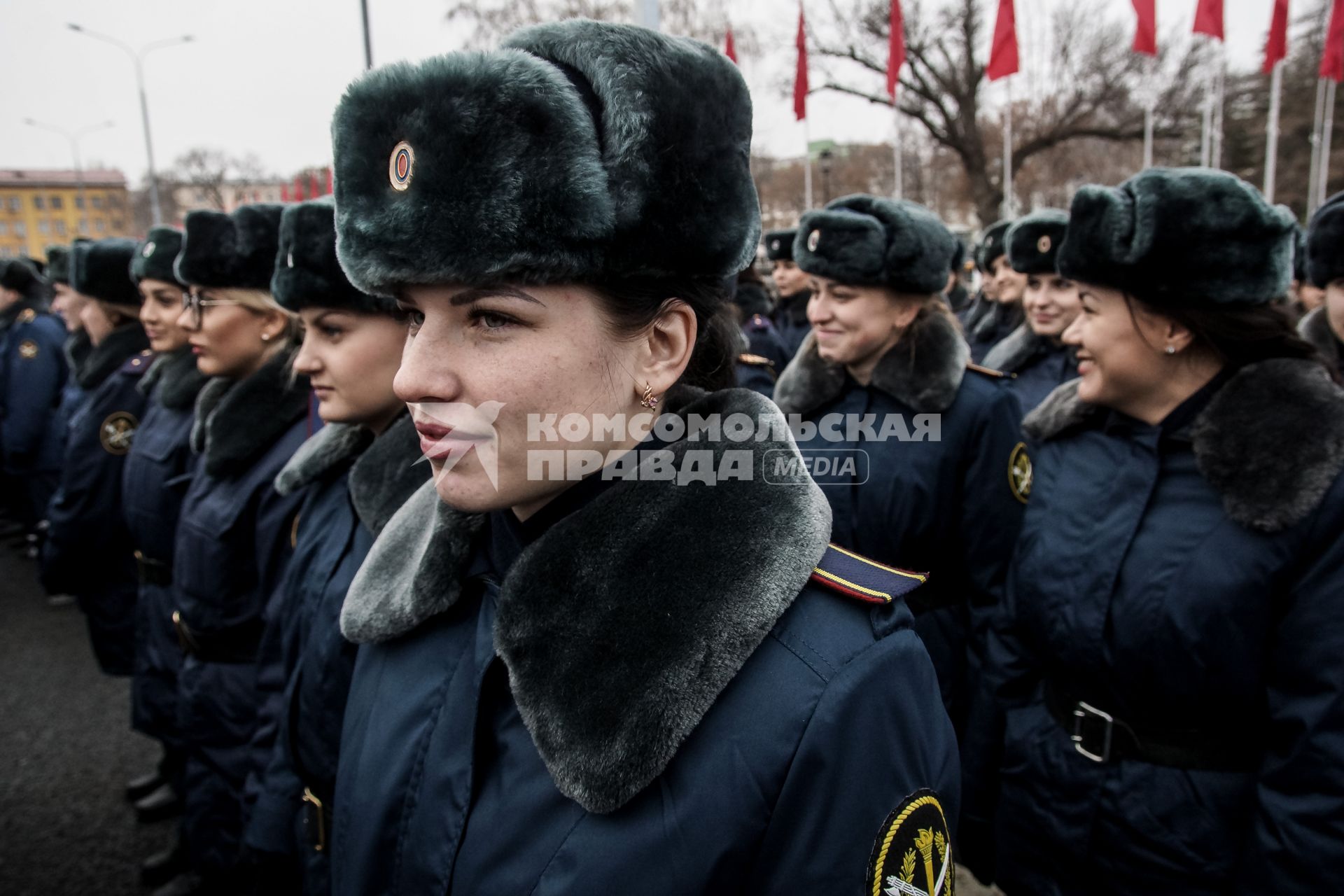 Самара. Участницы  марша, посвященного 76-й годовщине военного парада 1941 года.