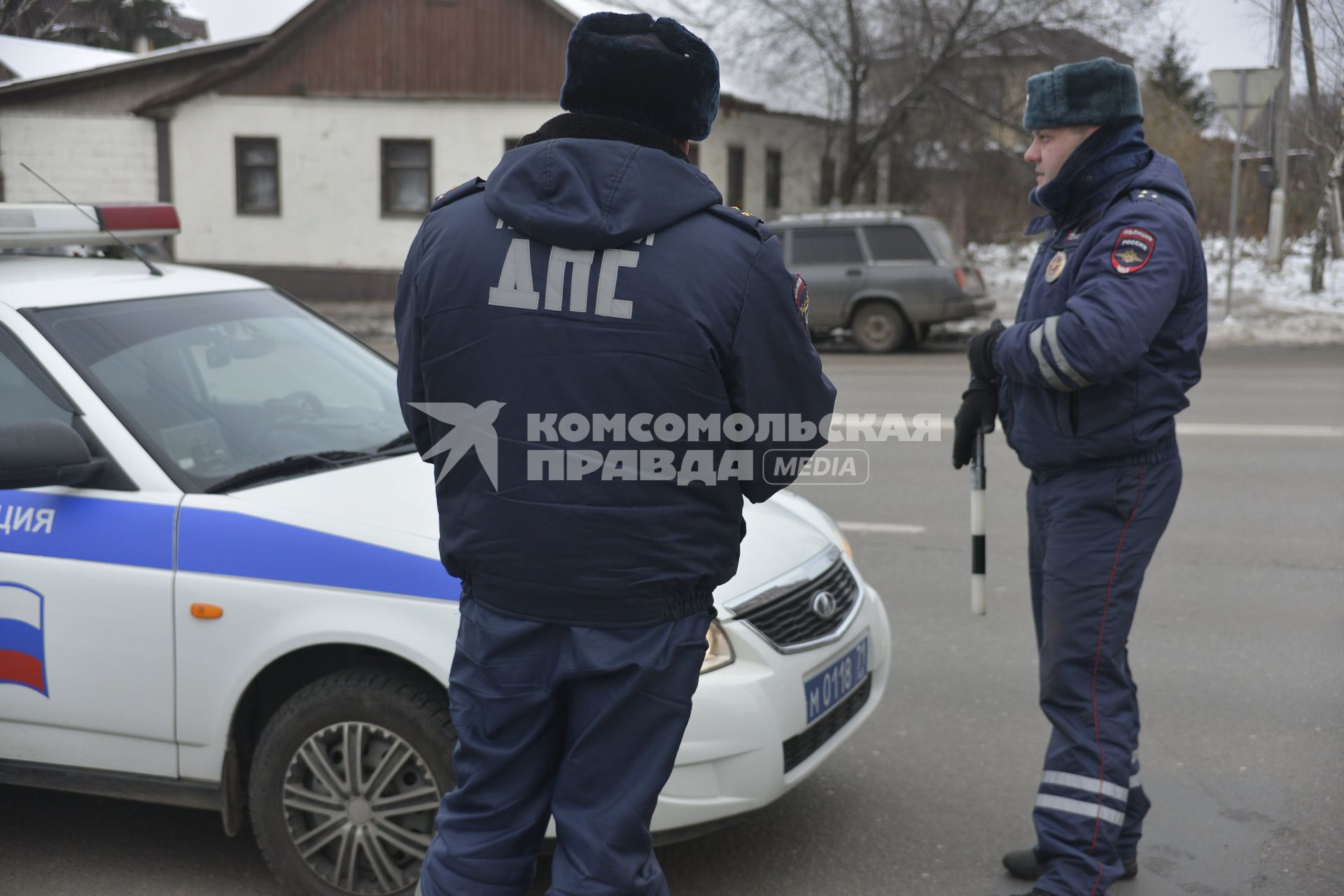 Тула. Судебные приставы совместно с сотрудниками ГИБДД провели рейд по выявлению должников на улицах города.