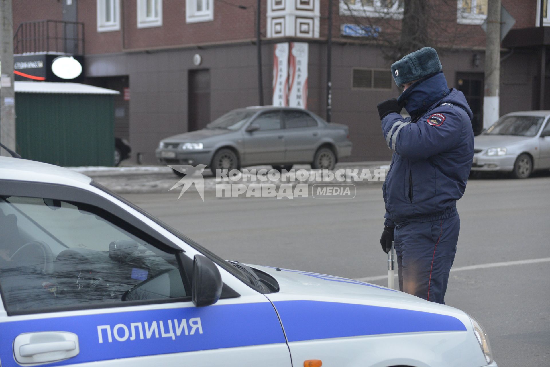 Тула. Судебные приставы совместно с сотрудниками ГИБДД провели рейд по выявлению должников на улицах города.