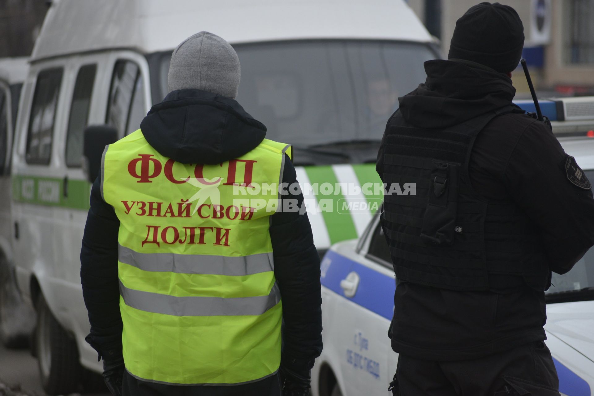 Тула. Судебные приставы совместно с сотрудниками ГИБДД провели рейд по выявлению должников на улицах города.