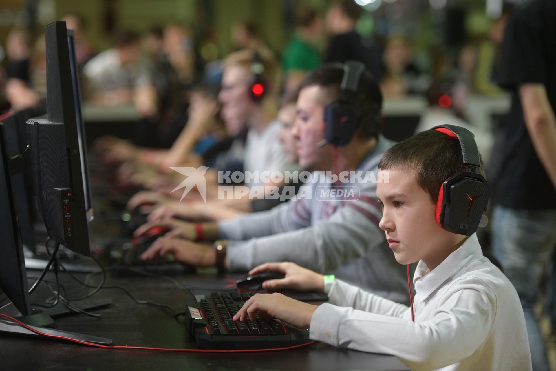 Москва. Фестиваль для поклонников игр Wargaming FEST WG FEST 2017  в Экспоцентре .