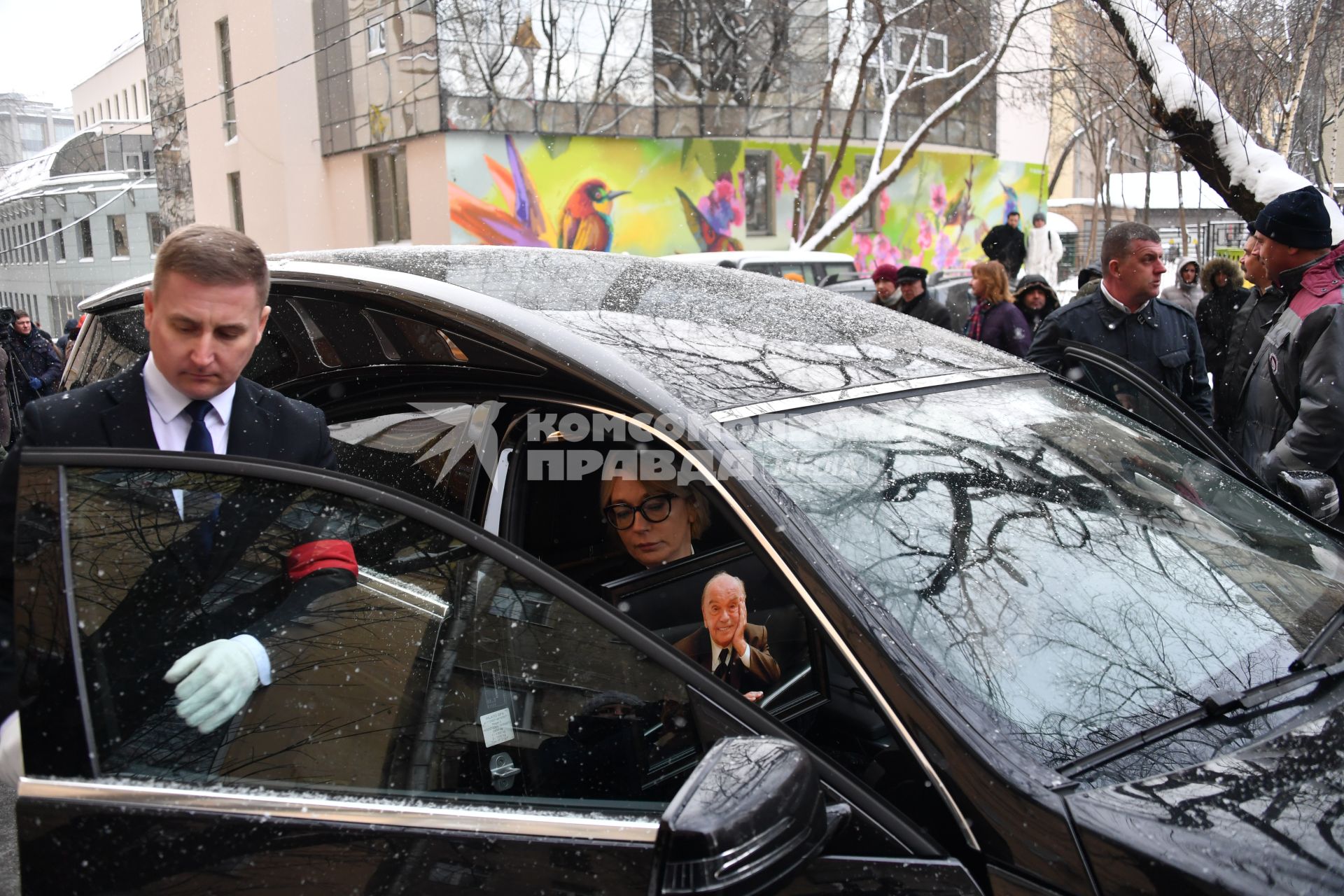 Москва. После церемонии прощания с композитором Владимиром Шаинским в Московском доме композиторов.