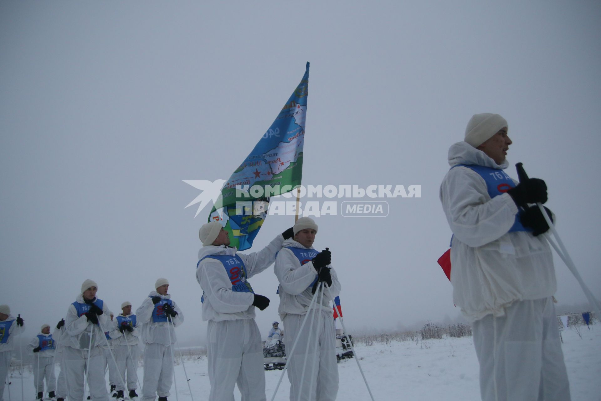 Псков. Участники сверхдальнего лыжного перехода ВДВ,  посвященного 100-летию первых побед Красной армии под Псковом, 100-летию Рязанского военного училища, 75-летию Сталинградской битвы.