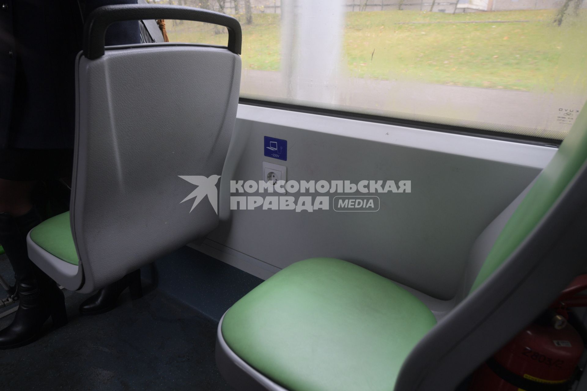 Беларусь, Минск.  Пассажирский салон  электробуса.