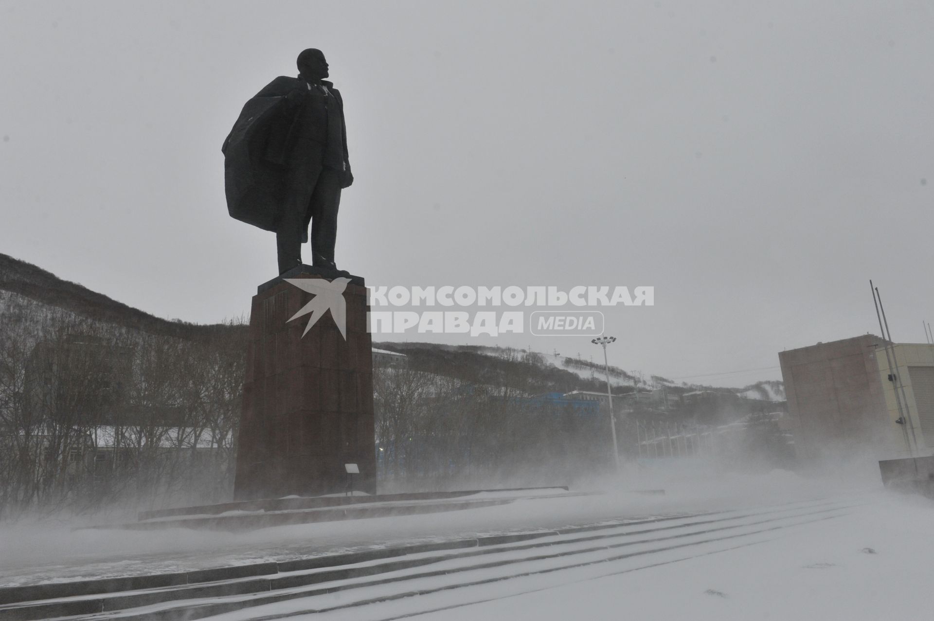 Петропавловск-Камчатский.   Памятник Владимиру Ленину.