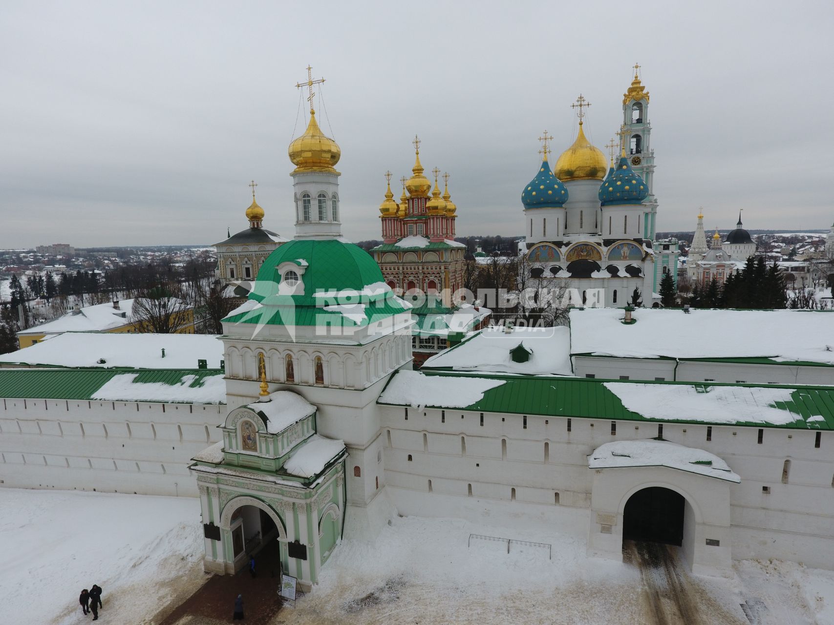 Сергиев Посад. Вид с высоты на Свято-Троицкую Сергиеву  Лавру.