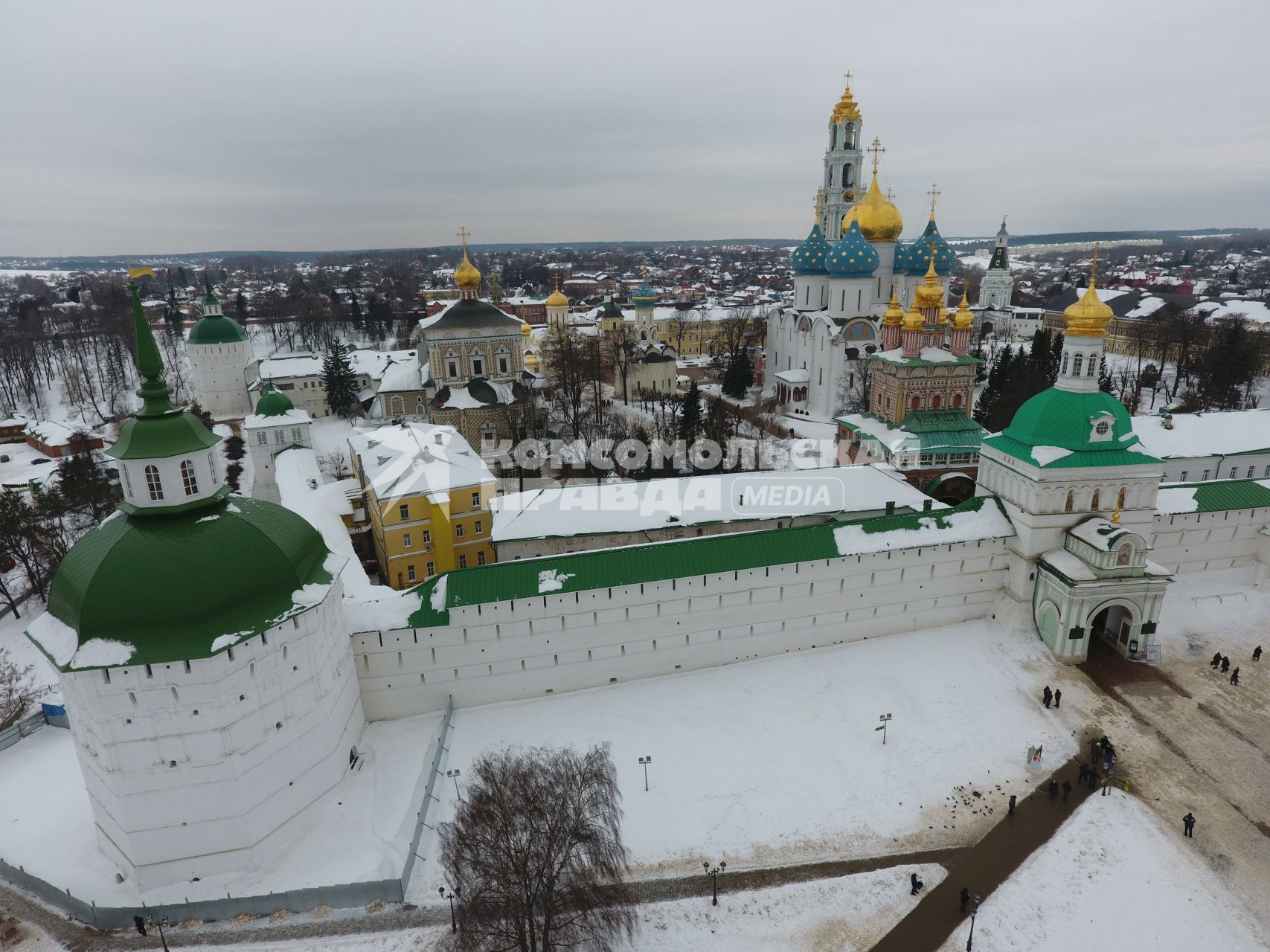 Сергиев Посад. Вид с высоты на Свято-Троицкую Сергиеву  Лавру.