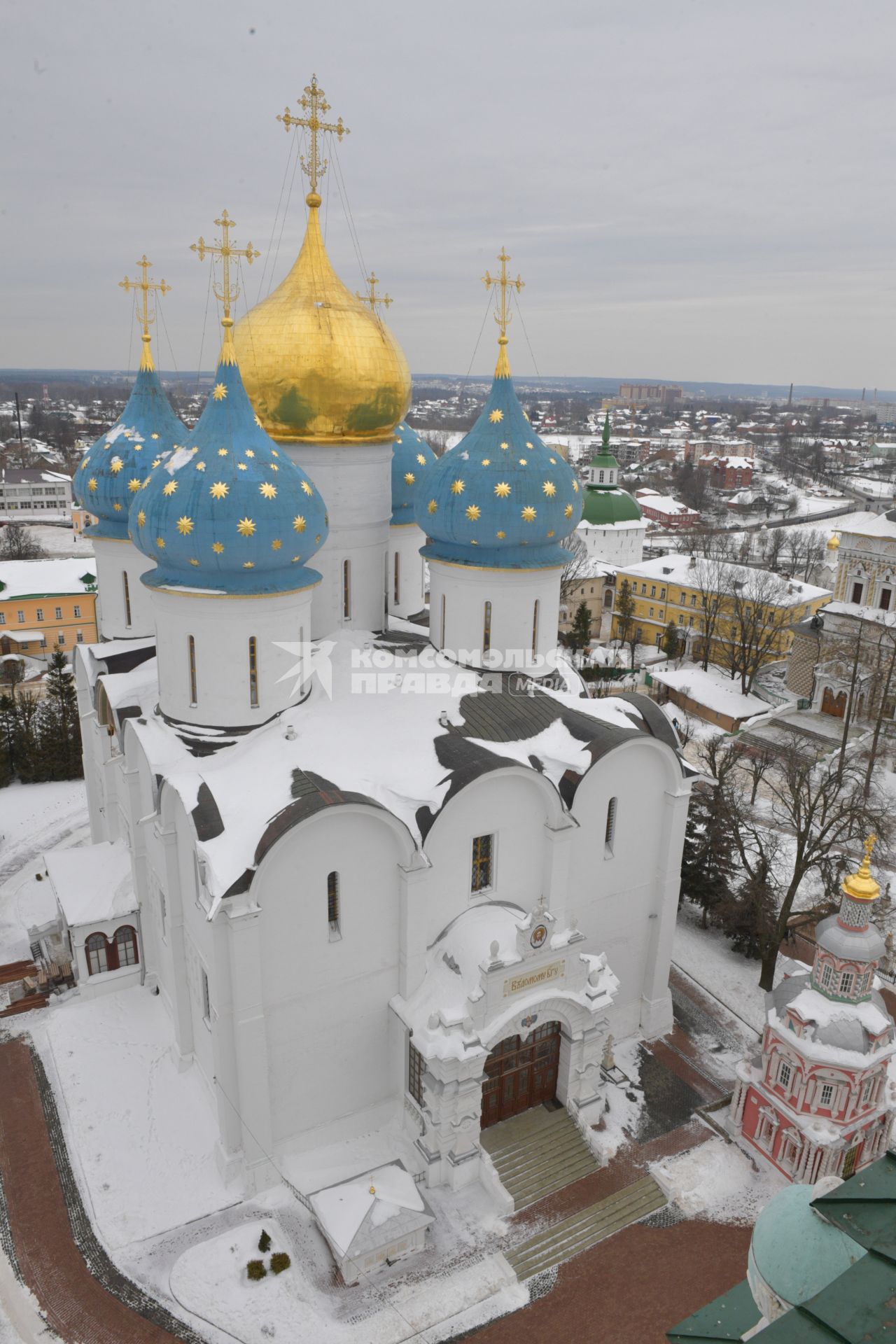 Сергиев Посад. Вид с высоты на Свято-Троицкую Сергиеву  Лавру.