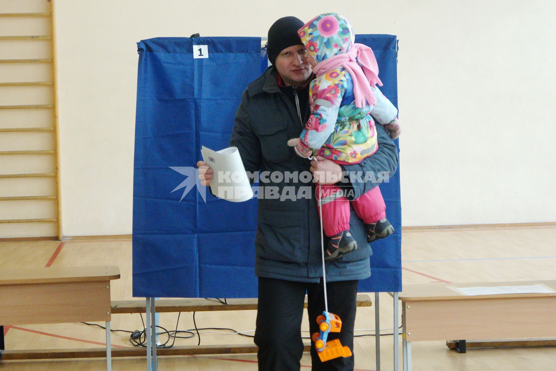 Екатеринбург. На избирательном участке во время выборов президента России в 2018г