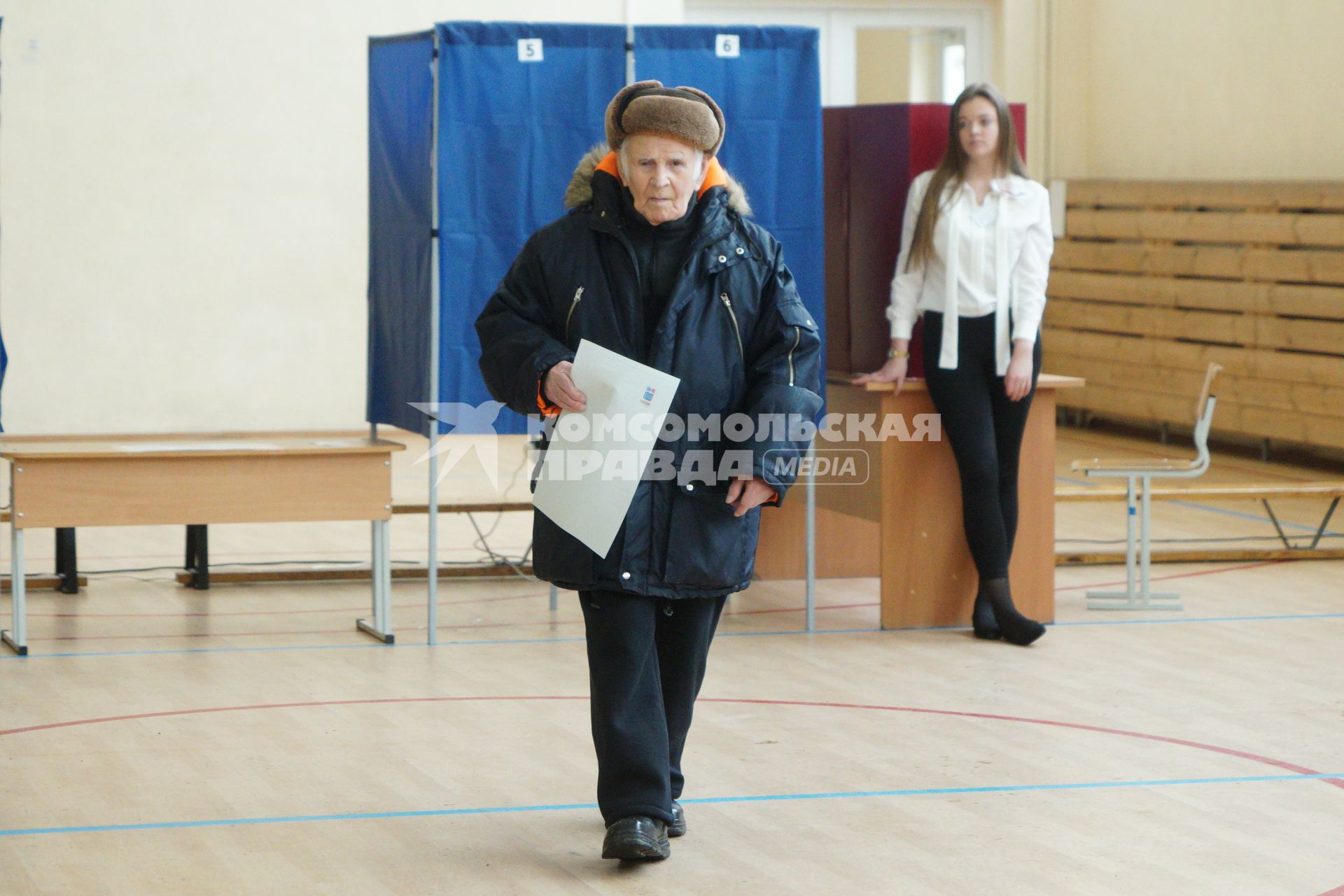 Екатеринбург. На избирательном участке во время выборов президента России в 2018г