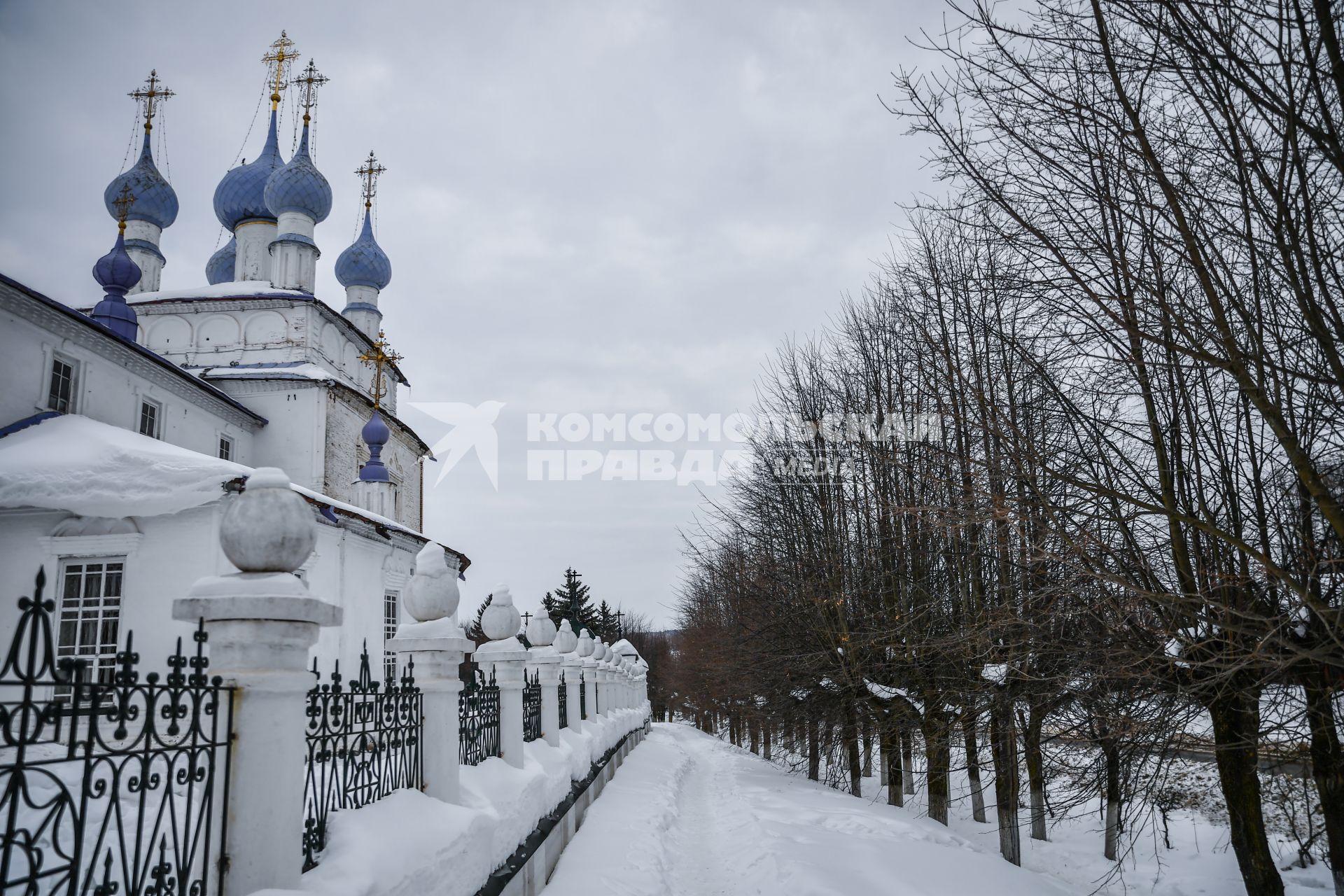 Палех.   Крестовоздвиженский  храм.