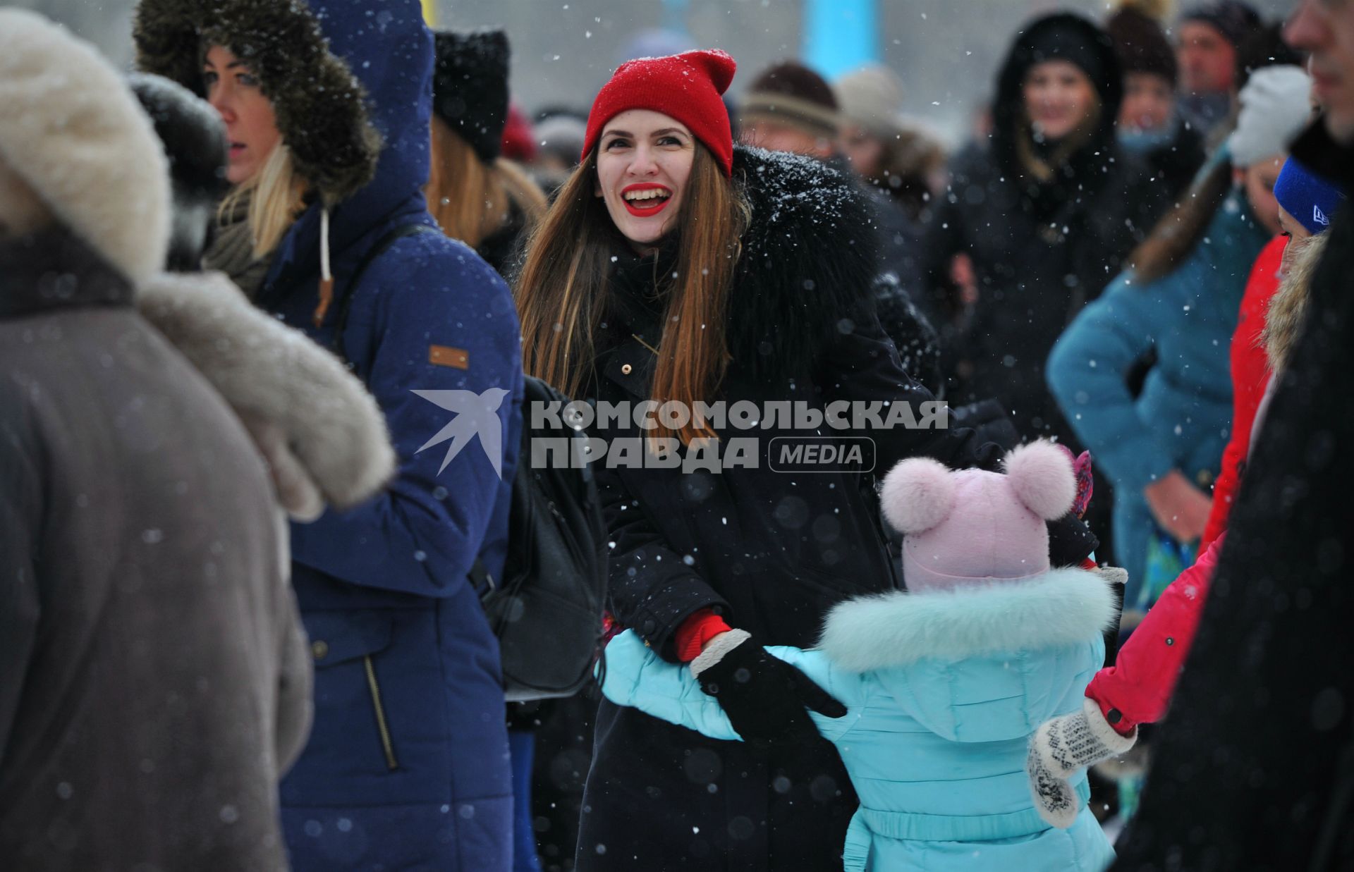 Москва. Масленичные гуляния в парке Горького.