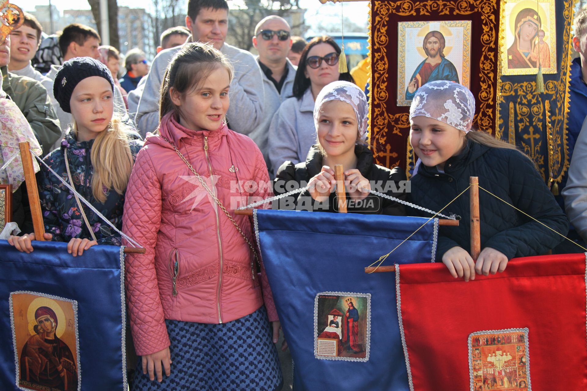 Ставрополь. Во время пасхального крестного хода от Андреевского собора до Казанского кафедрального собора.