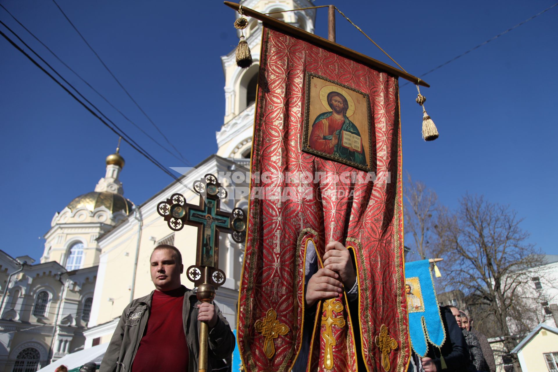 Ставрополь. Во время пасхального крестного хода от Андреевского собора до Казанского кафедрального собора.