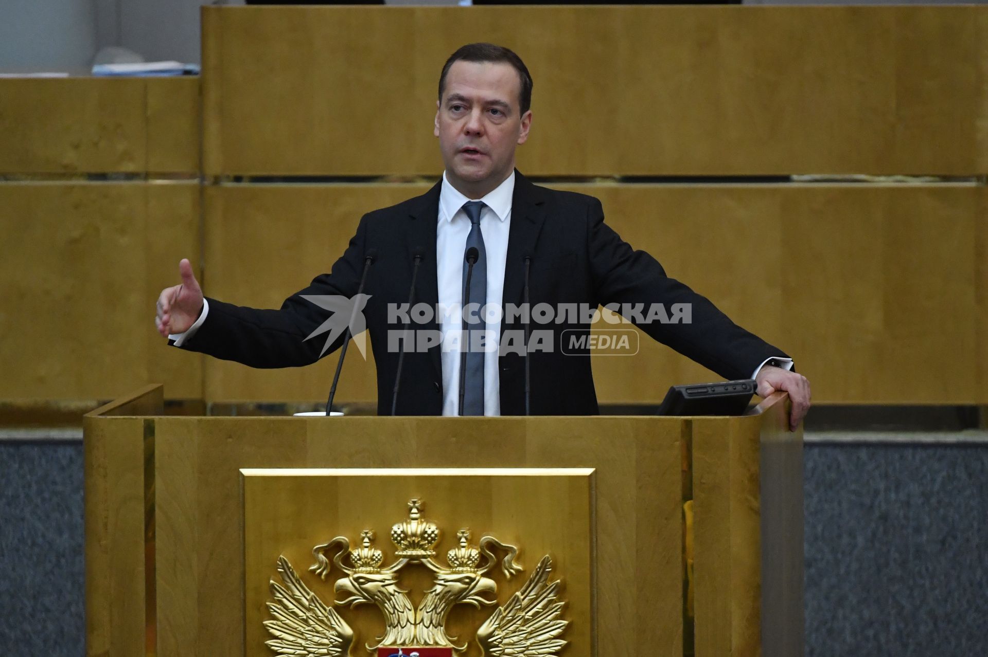 Москва.  Премьер-министр РФ Дмитрий Медведев во время выступления с отчетом о деятельности правительства за 2017 год на дополнительном пленарном заседании Государственной думы РФ.