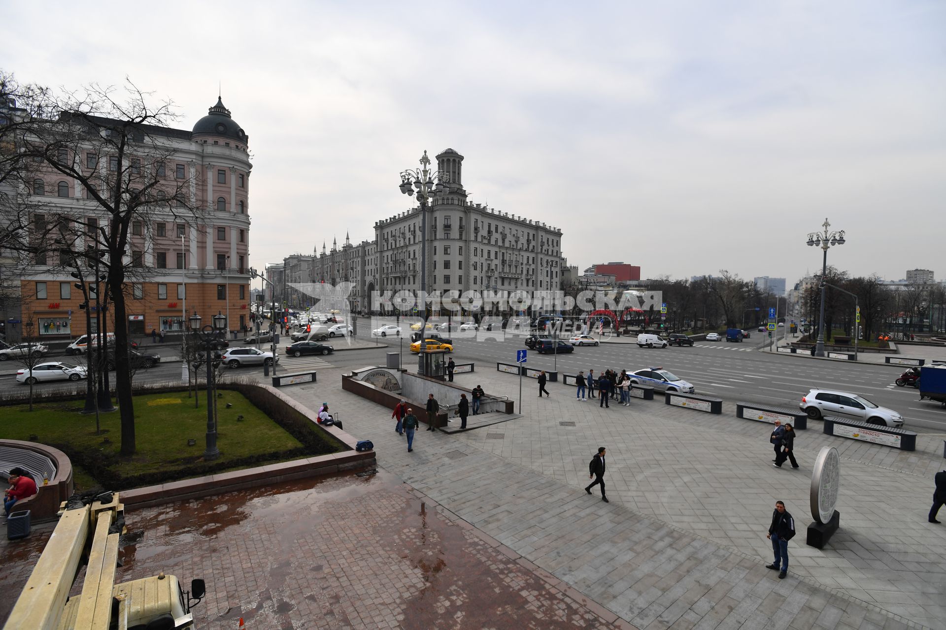 Москва. Вид на площадь Пушкина и Тверскую улицу.