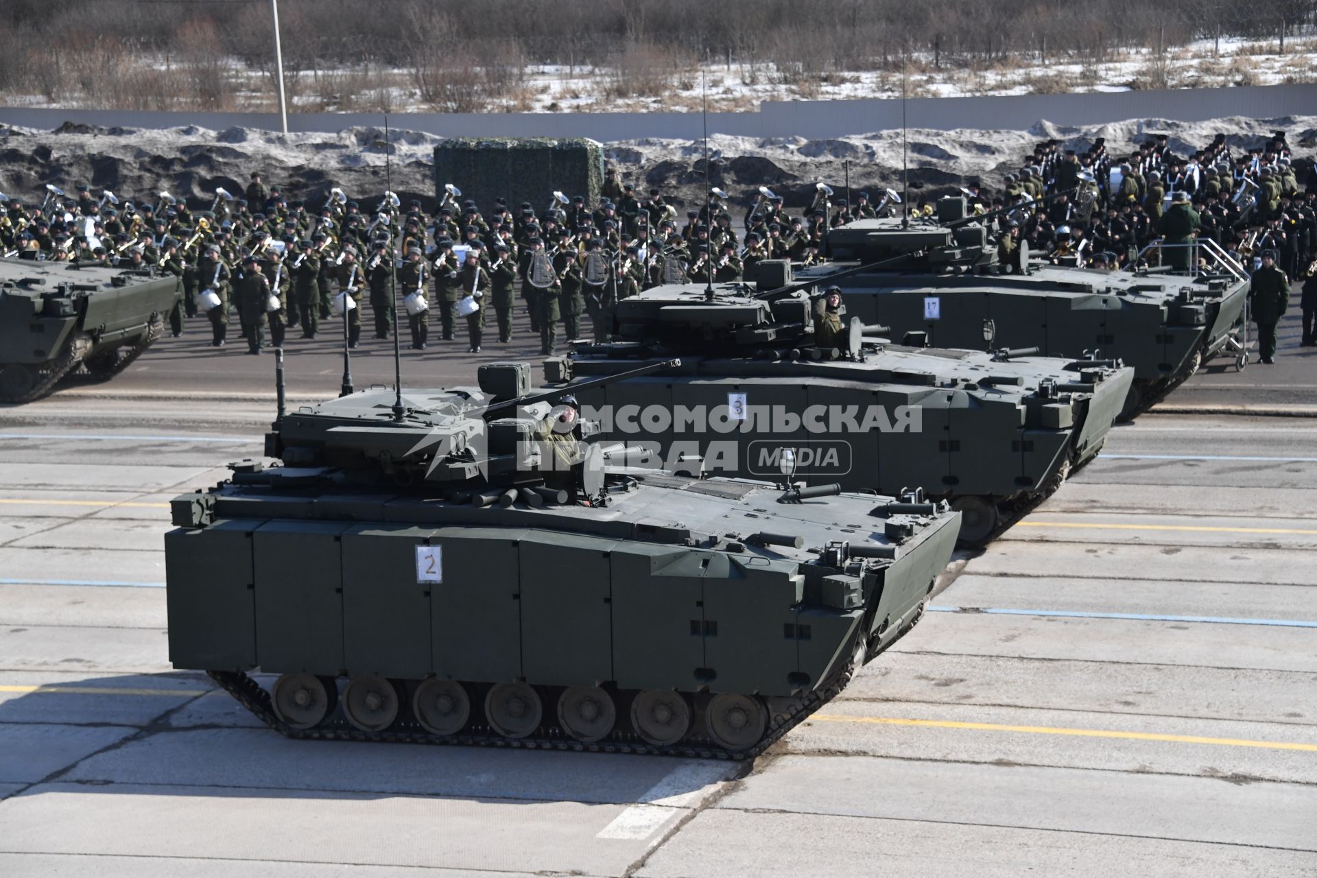 Московская область, Алабино.  Бронетранспортеры `Курганец-25` на репетиции военного парада, посвященного 73-й годовщине Победы в Великой Отечественной войне.