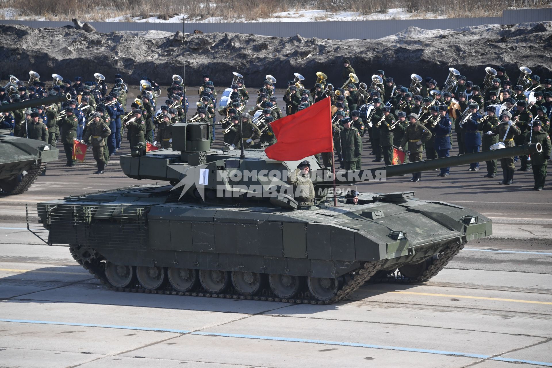 Московская область, Алабино. Танк Т-14 `Армата`  на репетиции военного парада, посвященного 73-й годовщине Победы в Великой Отечественной войне.