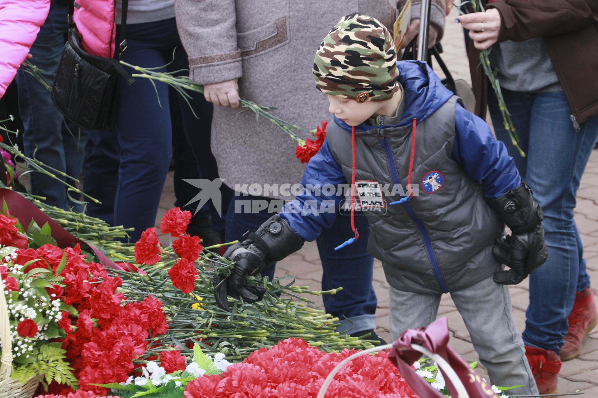 Барнаул. Возложение цветов к Мемориалу Славы в День Победы.