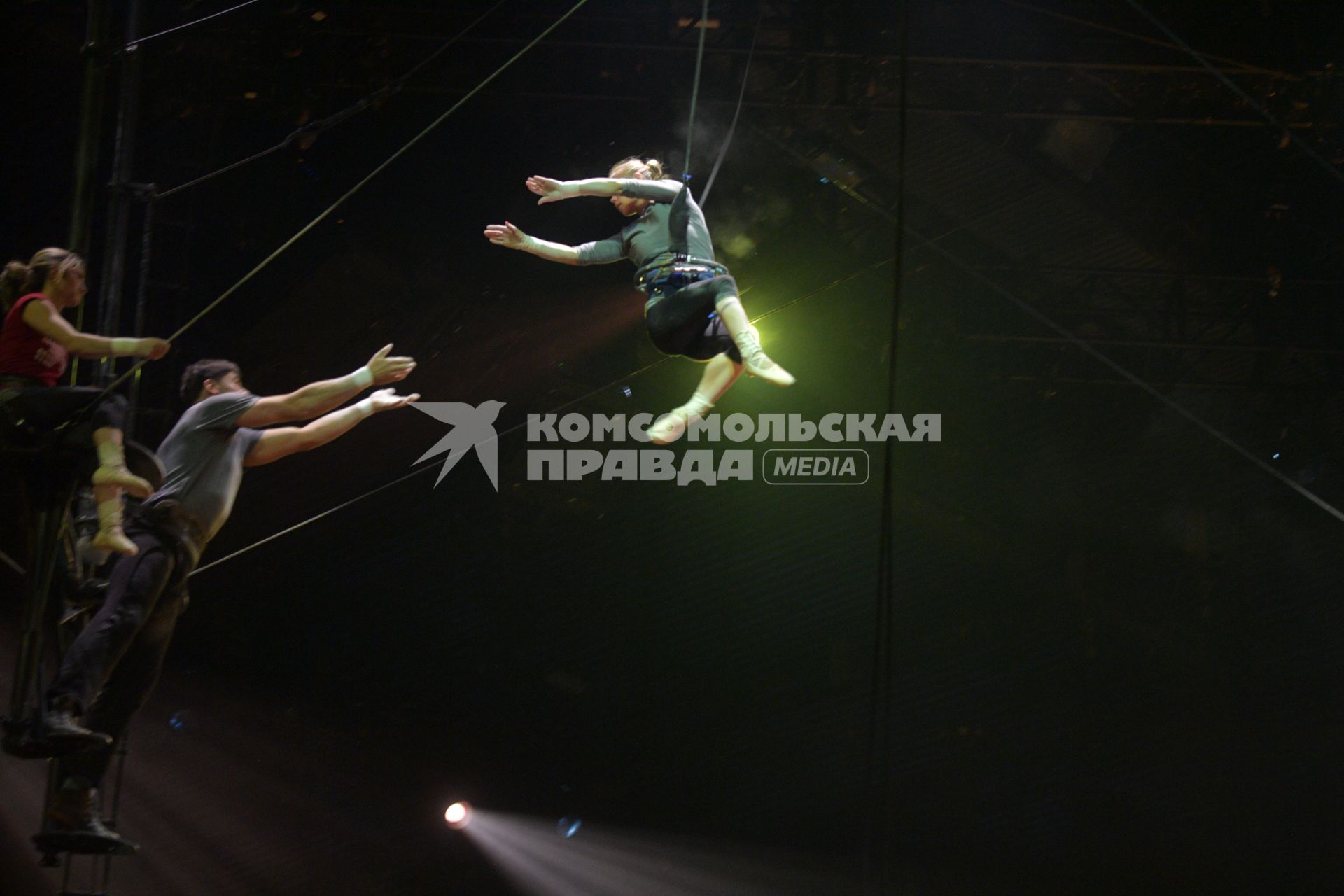 Москва. Артисты цирка `Дю Солей` (Cirgue du Soleil)  во время репетиции шоу.