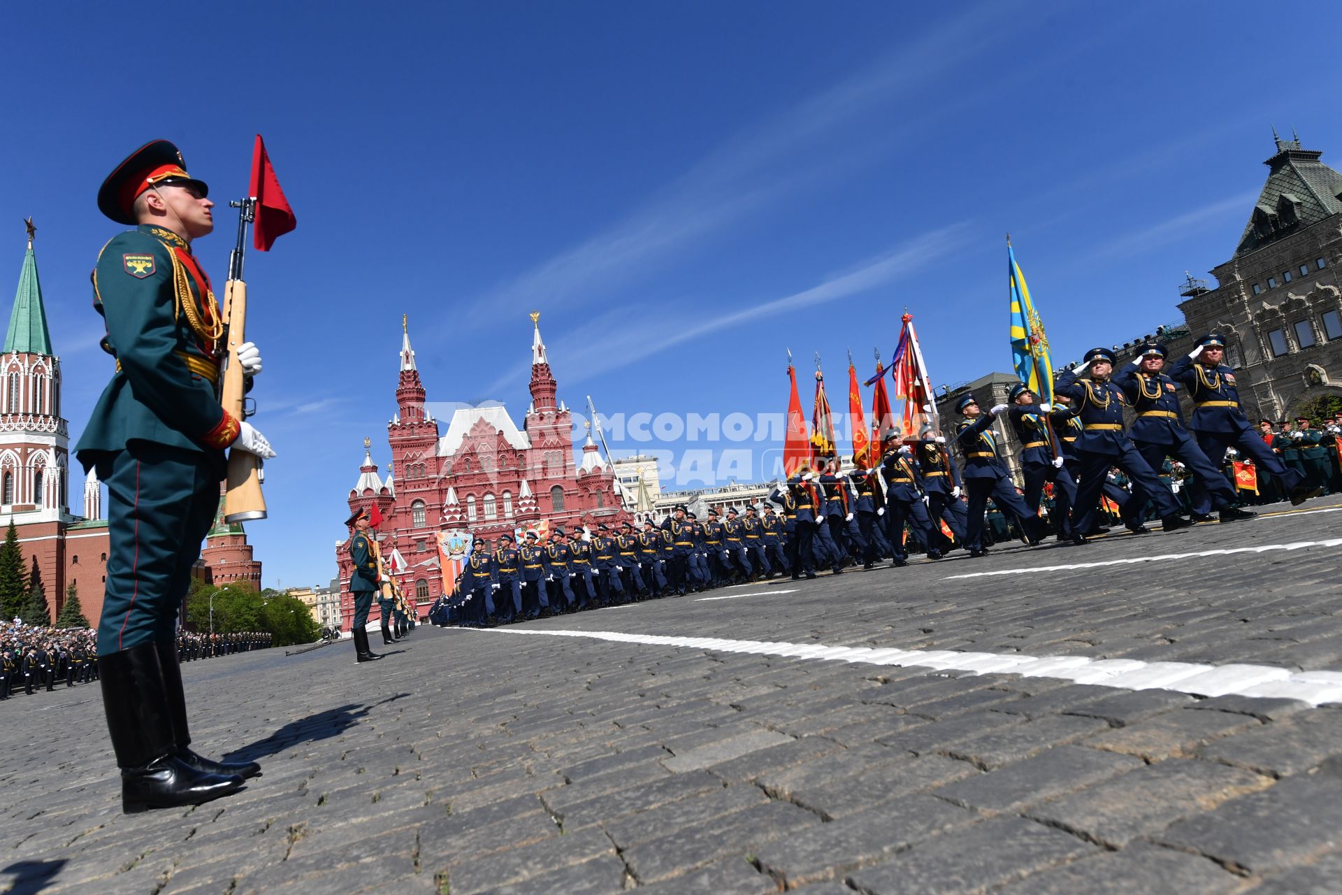 Москва.  Военнослужащие парадных расчетов  на Красной площади во время военного парада, посвященного 73-й годовщине Победы в Великой Отечественной войне.