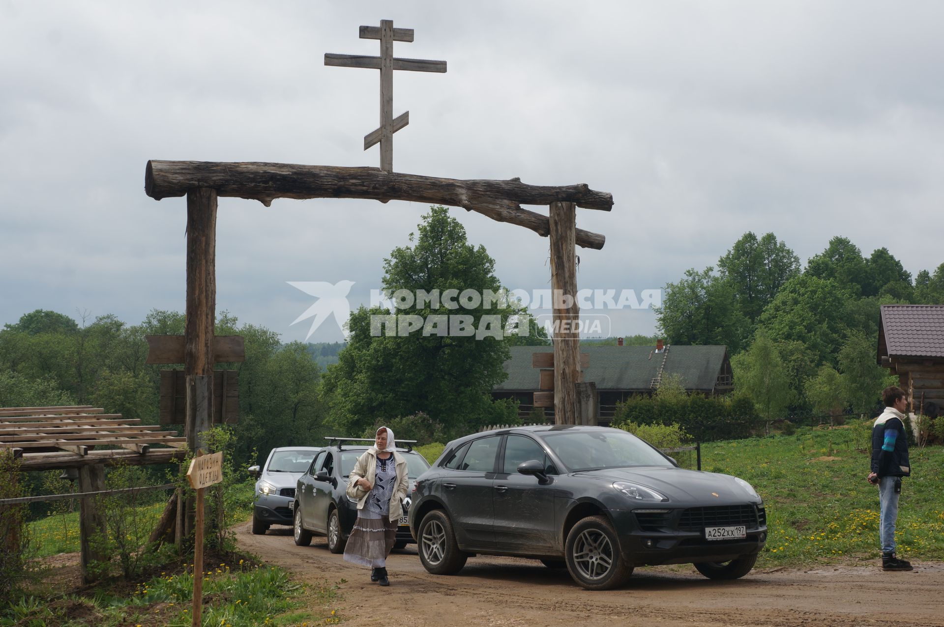 Московская область. Слобода Германа Стерлигова. Посетители ярмарки.