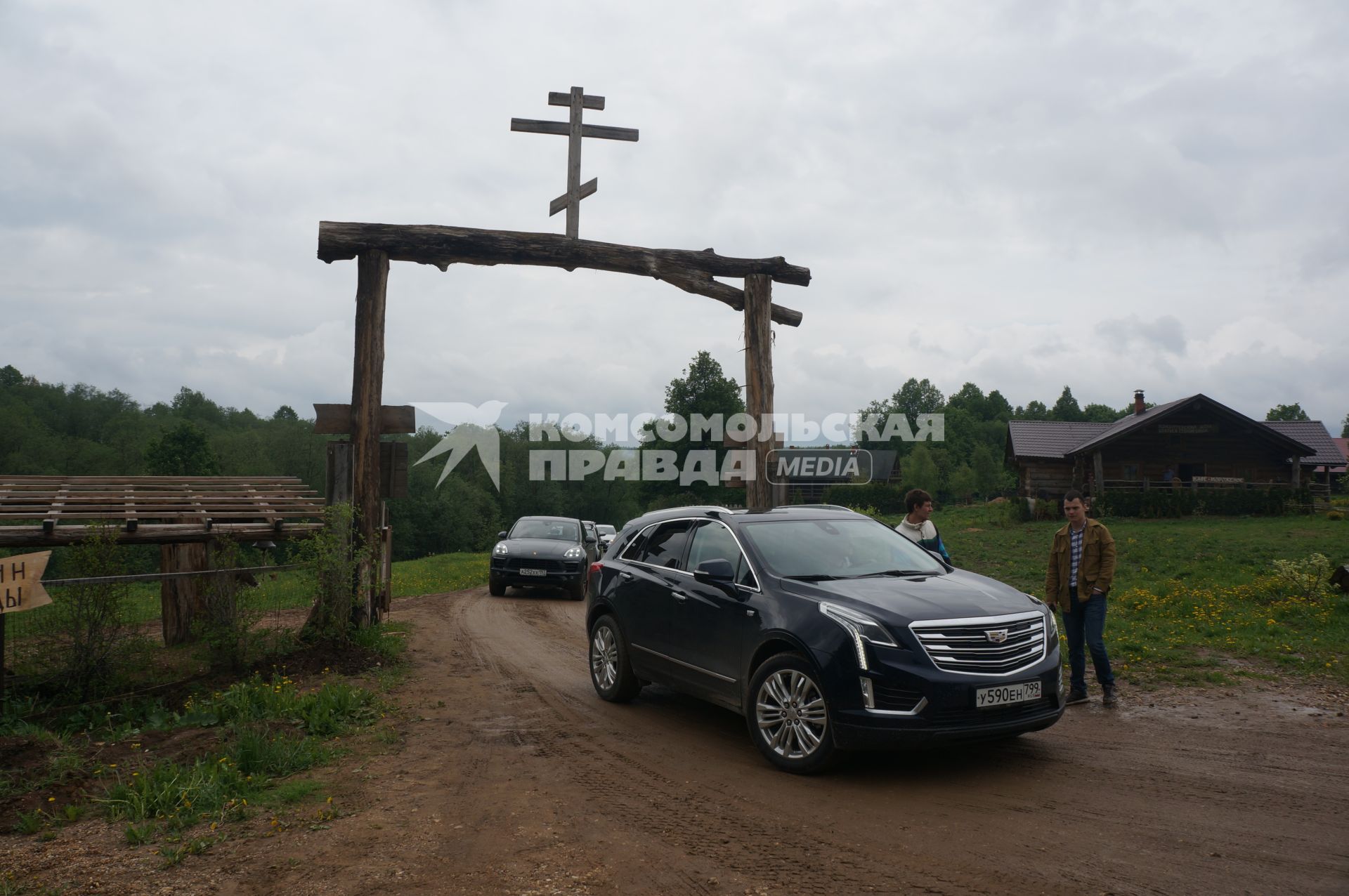 Московская область. Слобода Германа Стерлигова. Посетители ярмарки.